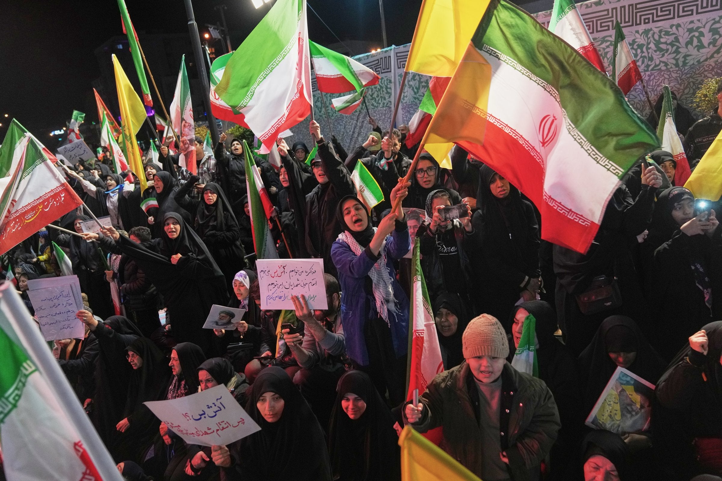 Markedene snur etter Iran-anklager: – Våpenhviler er alltid rotete