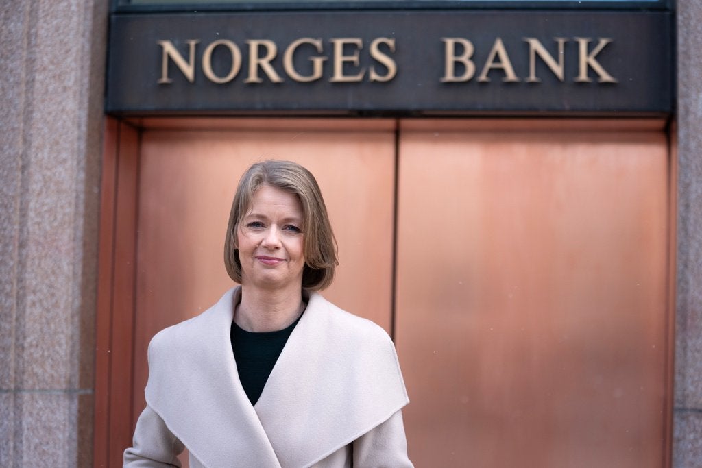 Norges Bank åpner opp på bakrommet – skal publisere referat