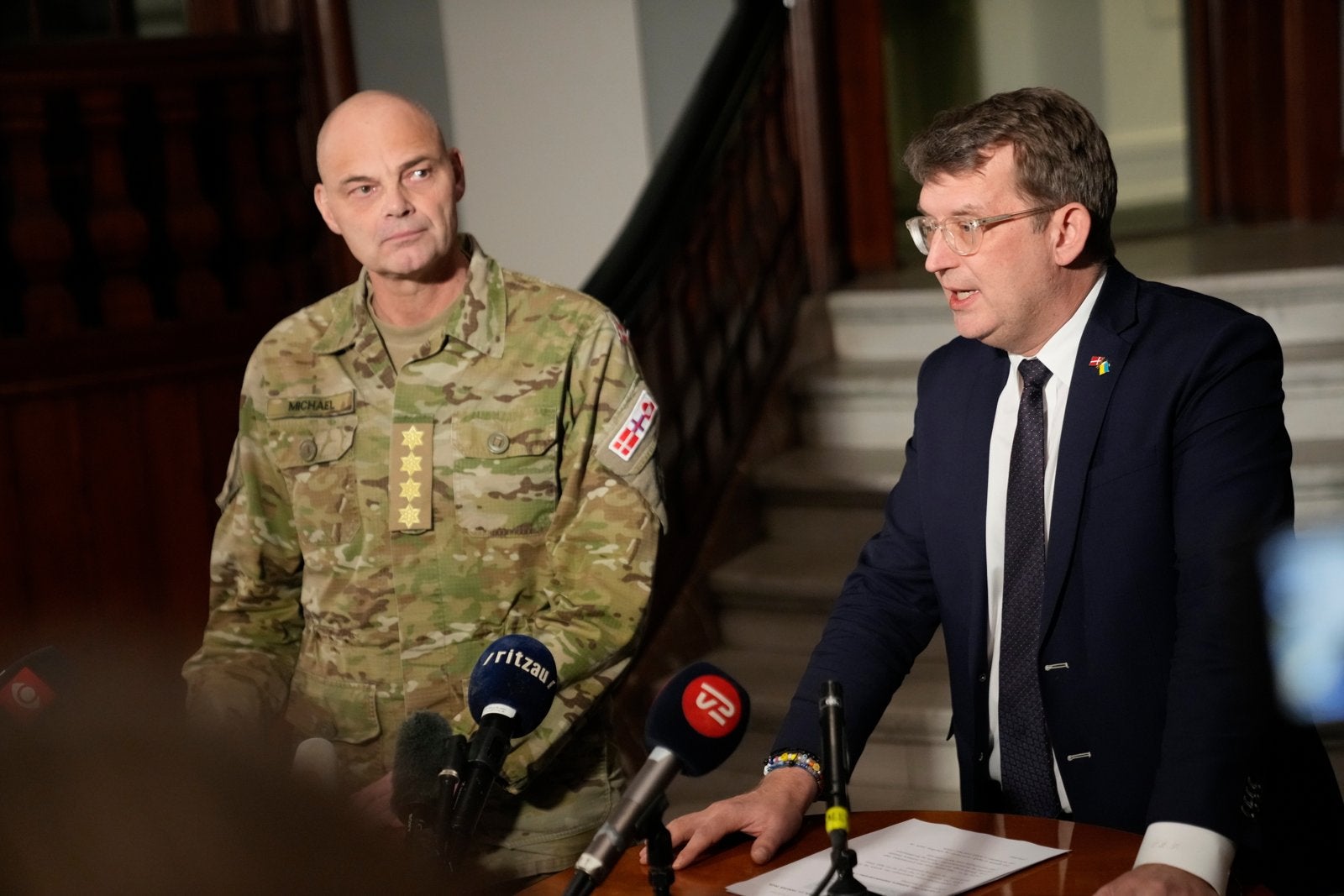 Danmarks forsvarsminister varsler «mer permanent» tilstedeværelse på Grønland