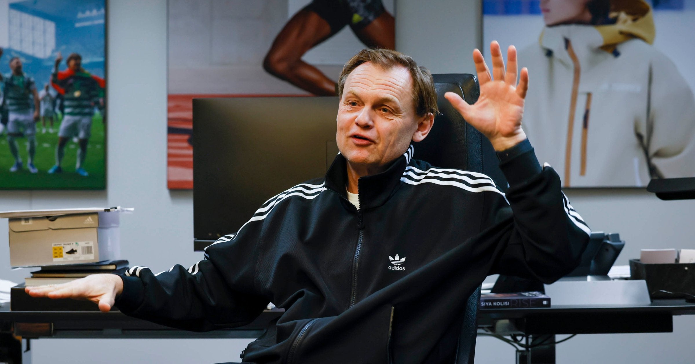 Børsras for Bjørn Guldens Adidas: 220 mrd. forduftet