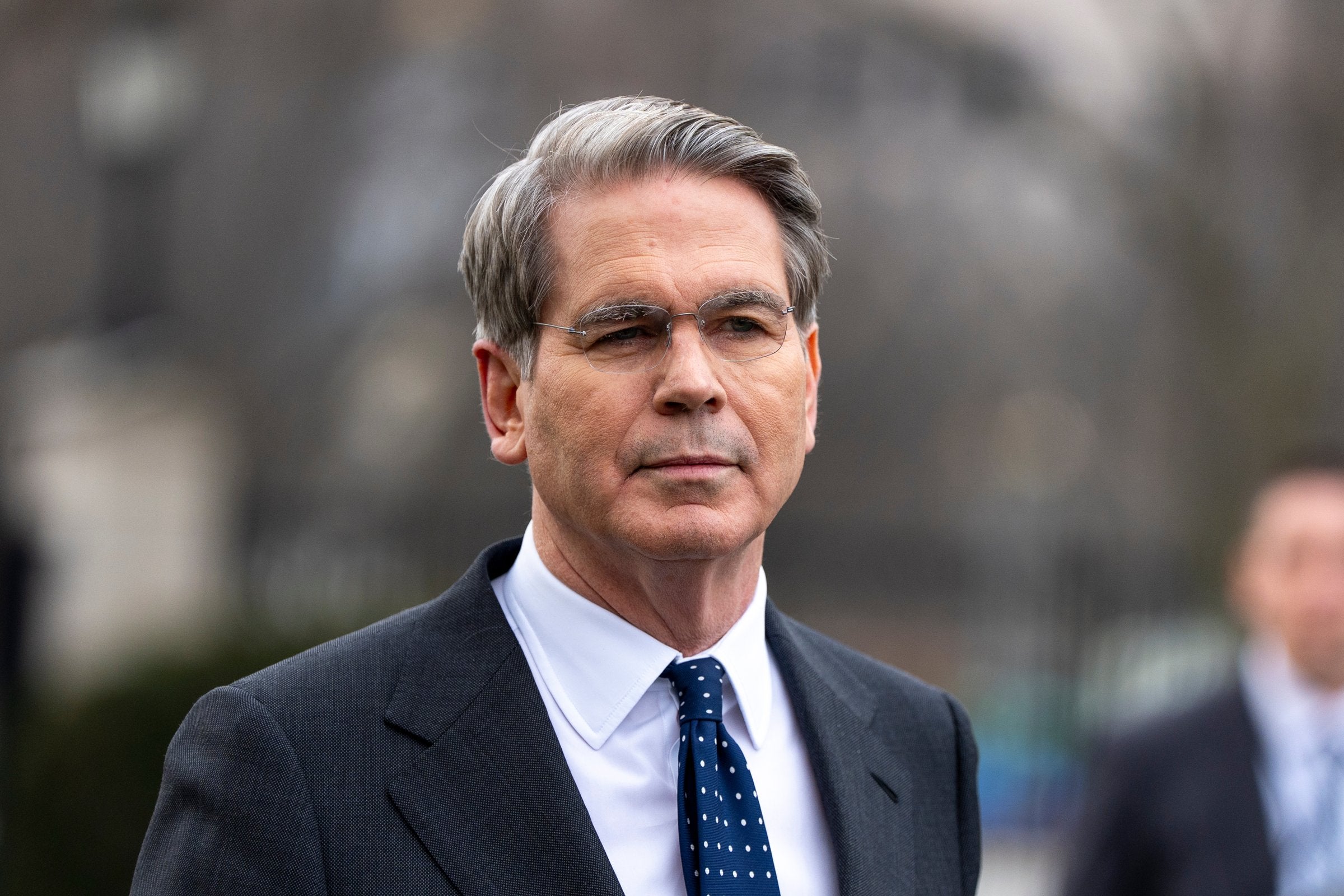 USA lanserer milliardplan for skip i Hormuz – storbank tviler på kapasiteten