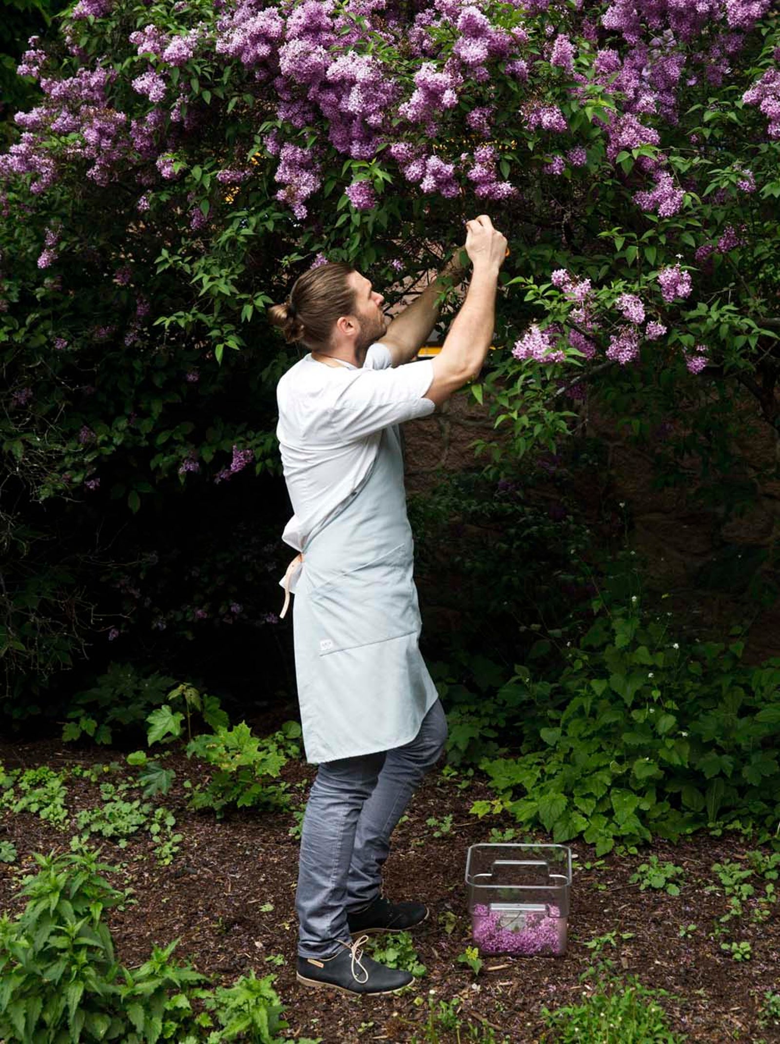 Kortreist. Noen råvarer er enklere tilgjengelig enn andre for Mikael Svensson.