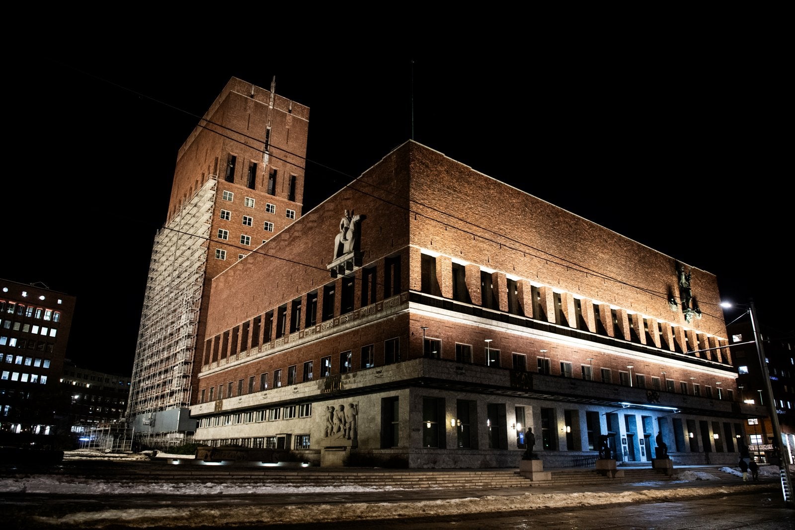 Pensjonskasse lastet med illikvide aksjer og fond – finansprofessor kritisk