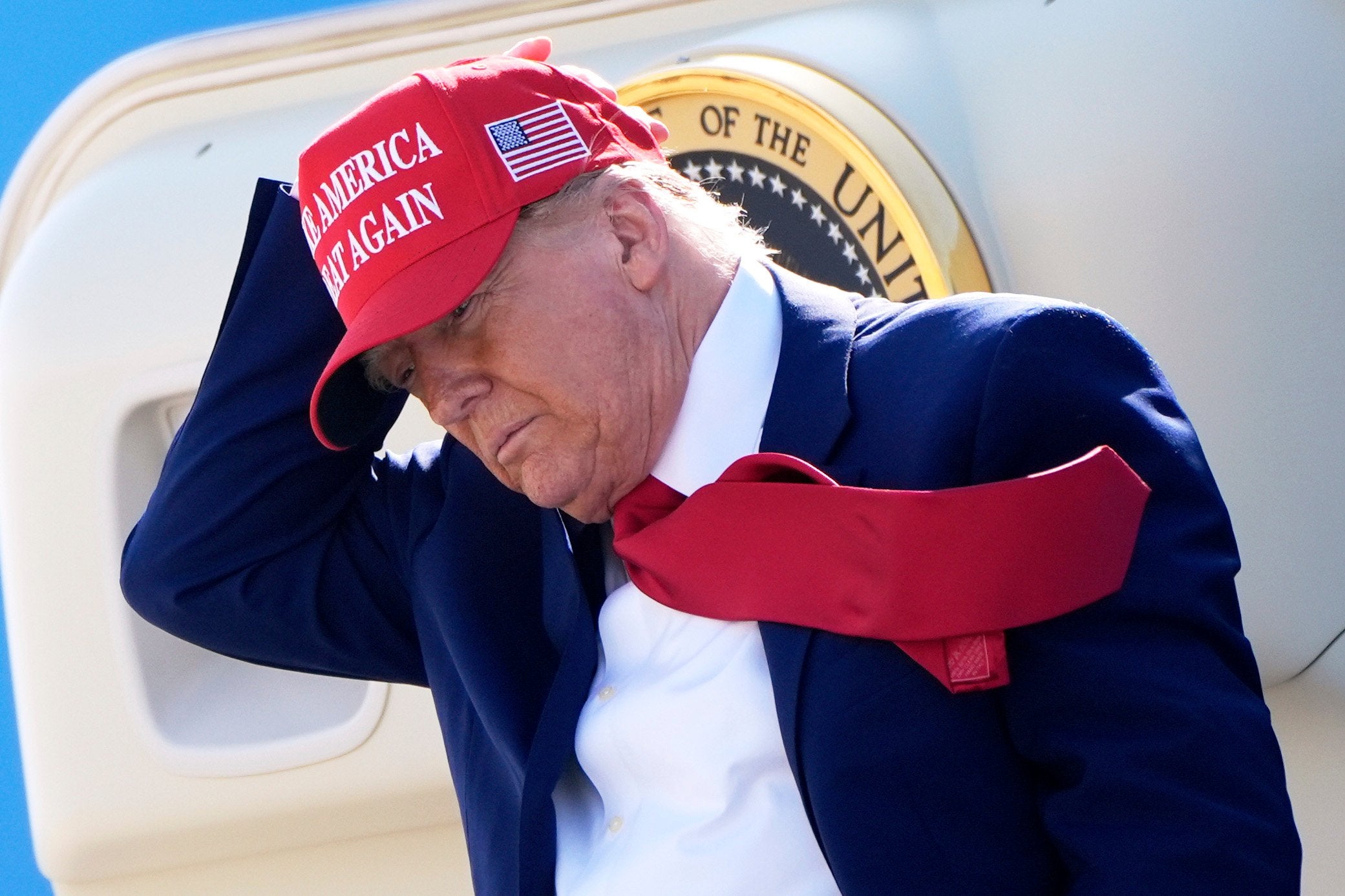 Det rakner for Trump | DN