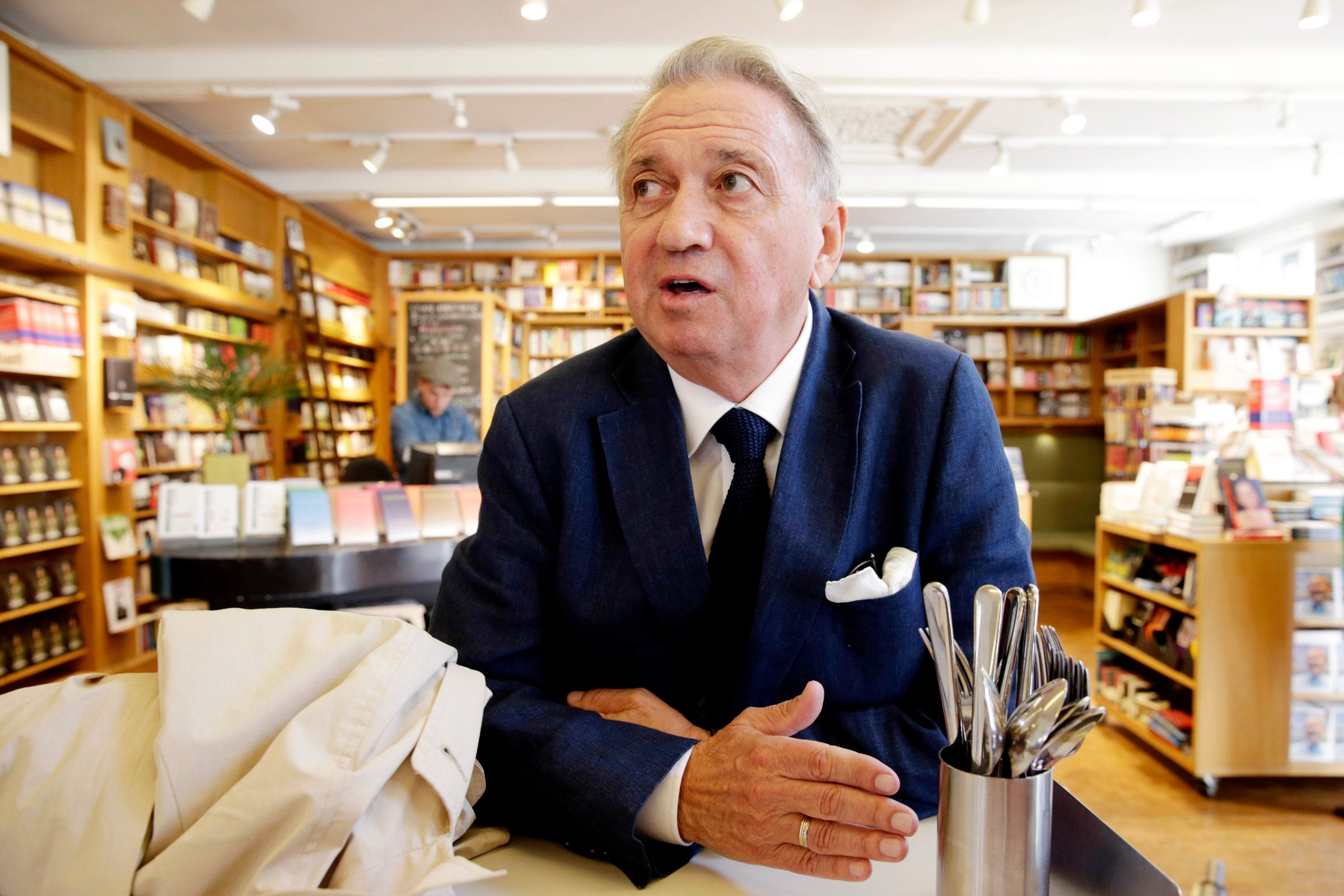 Ansatte reagerte på Epstein-støtte våren 2019: «Flekk på IPIs omdømme»