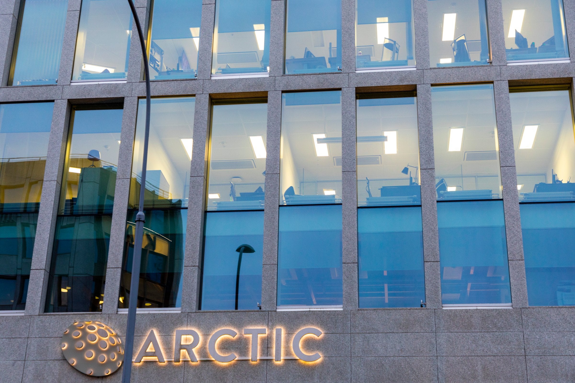 Bergensinvestor handlet likt i flere aksjer som innsidesiktet: – Helt ukjent for meg hvordan han har handlet