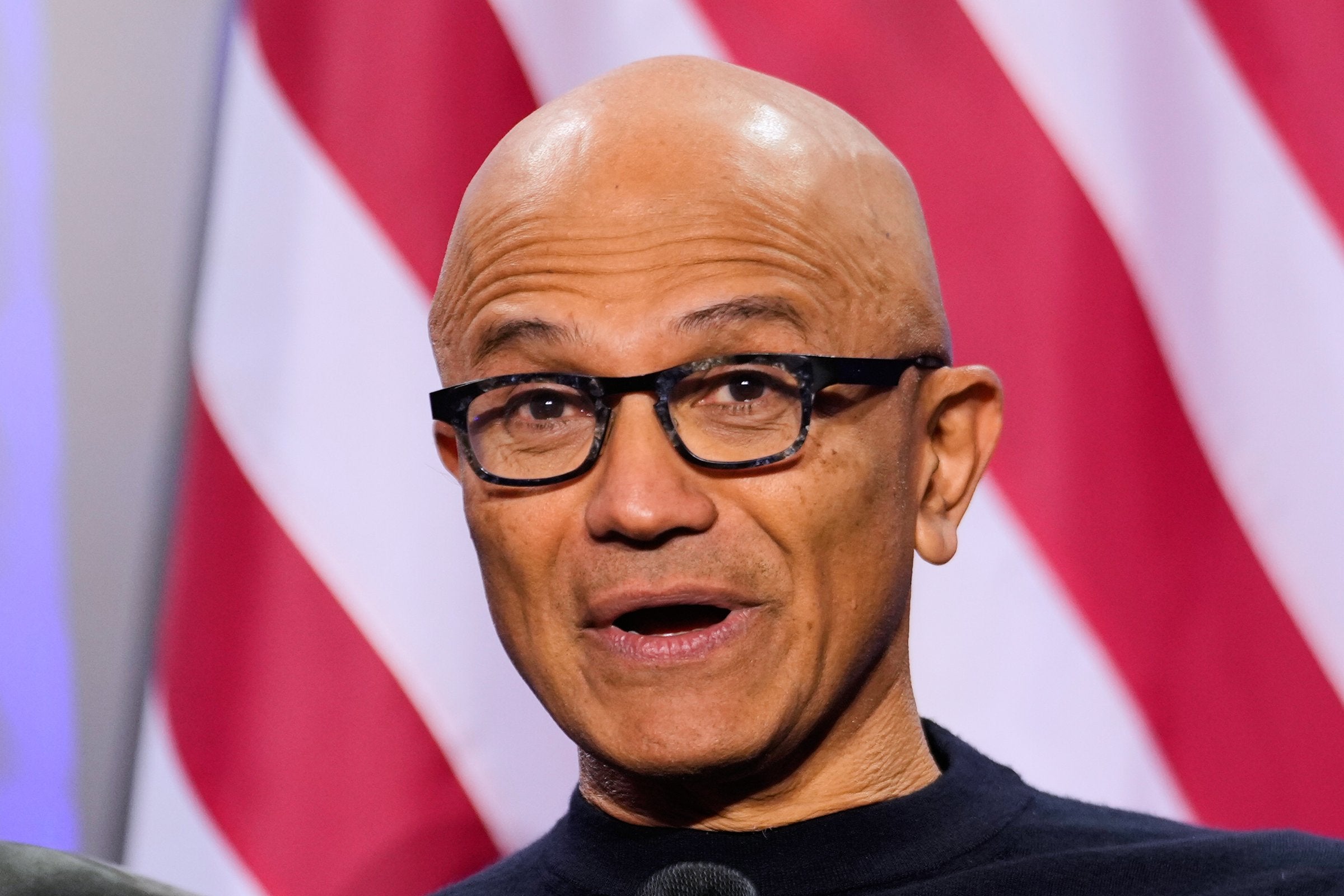 Microsoft slo inntektsforventningene – falt åtte prosent i etterhandelen