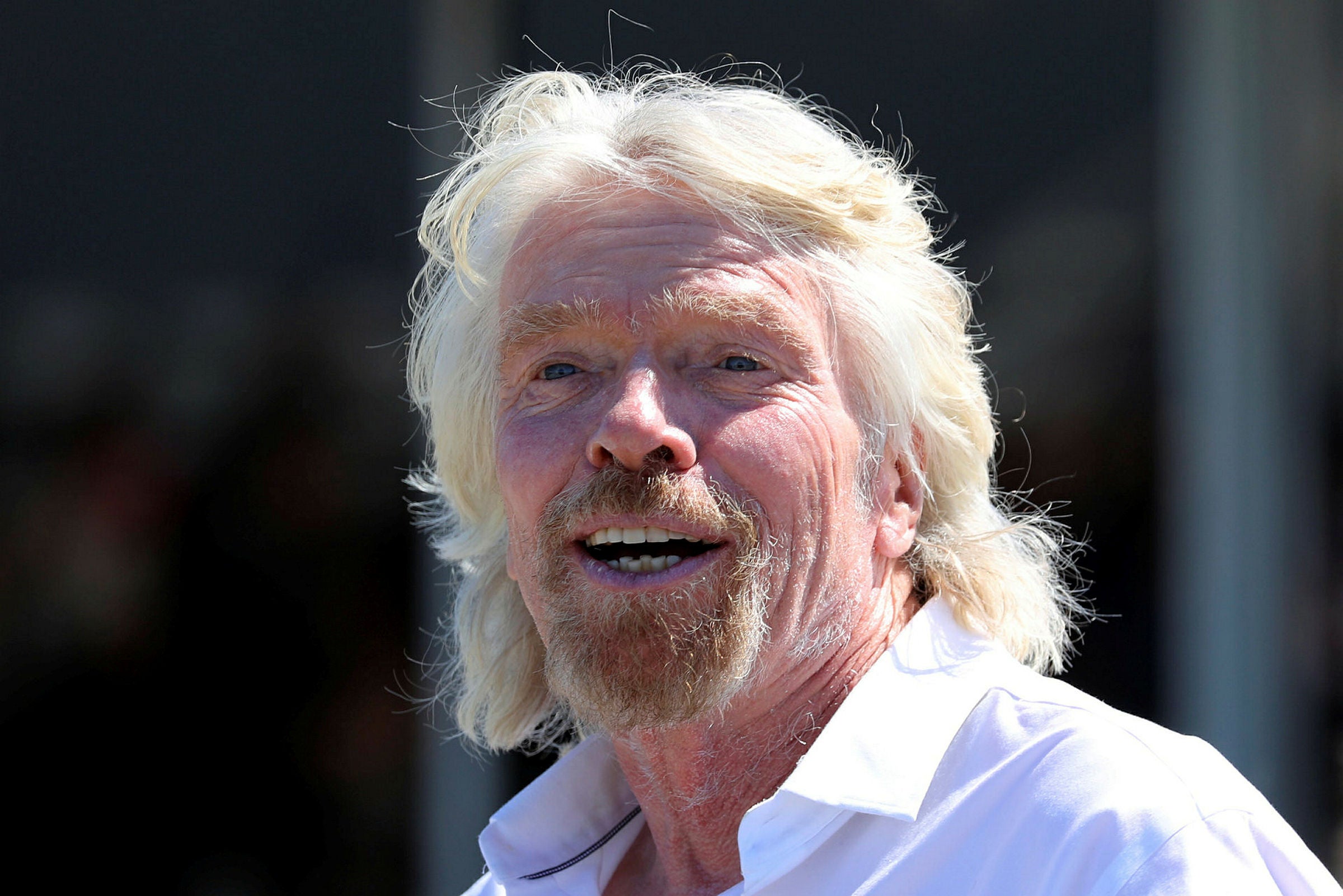 Richard Branson: Side om side med Jeff Bezos i romkappløp | DN