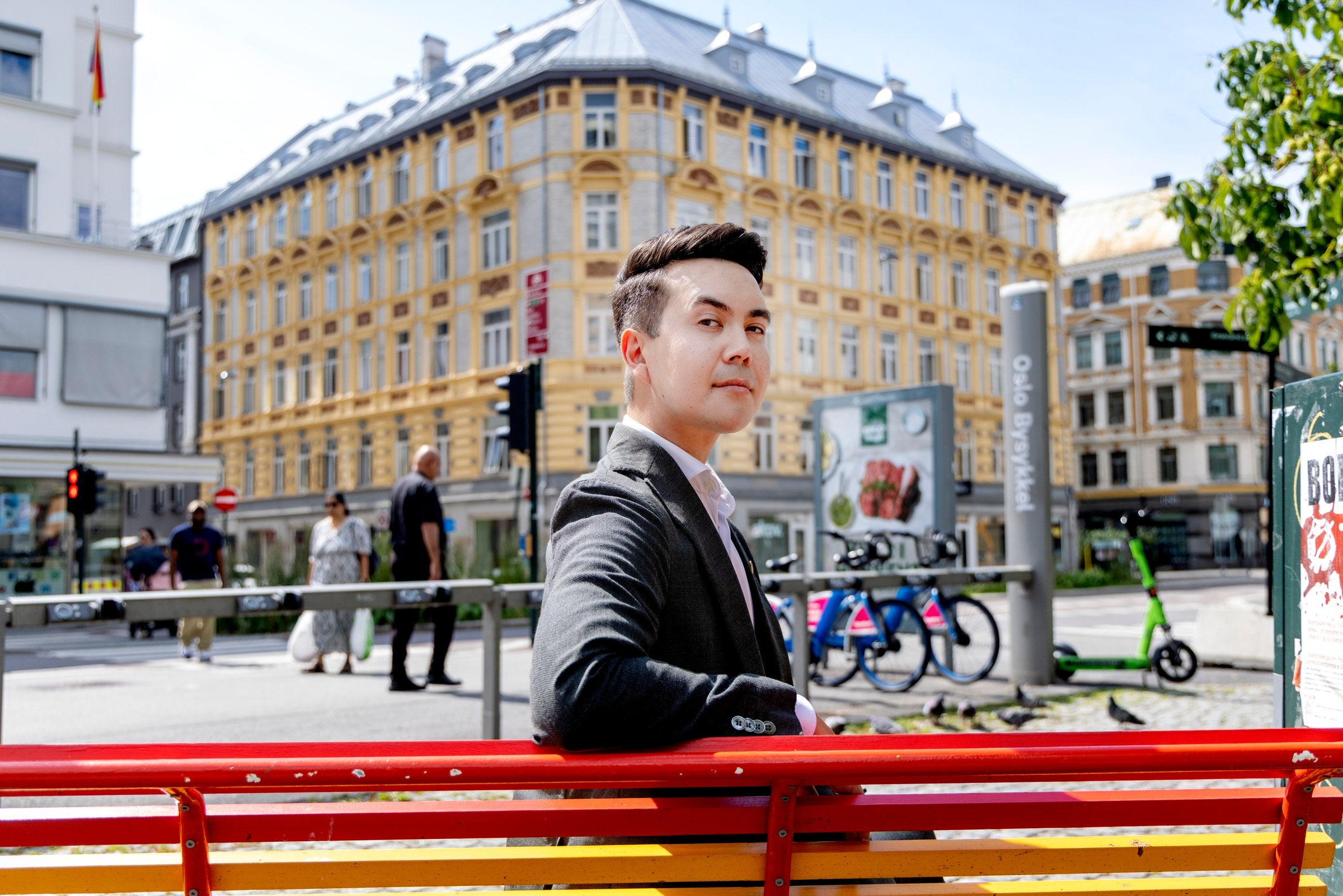 Sluttet i Deloitte – mener konsulenthuset driver med «pinkwashing» | DN