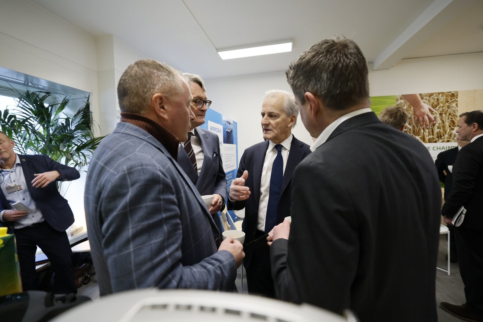 Støre om kampen om Grønland: – Denne situasjonen er på ingen måte over