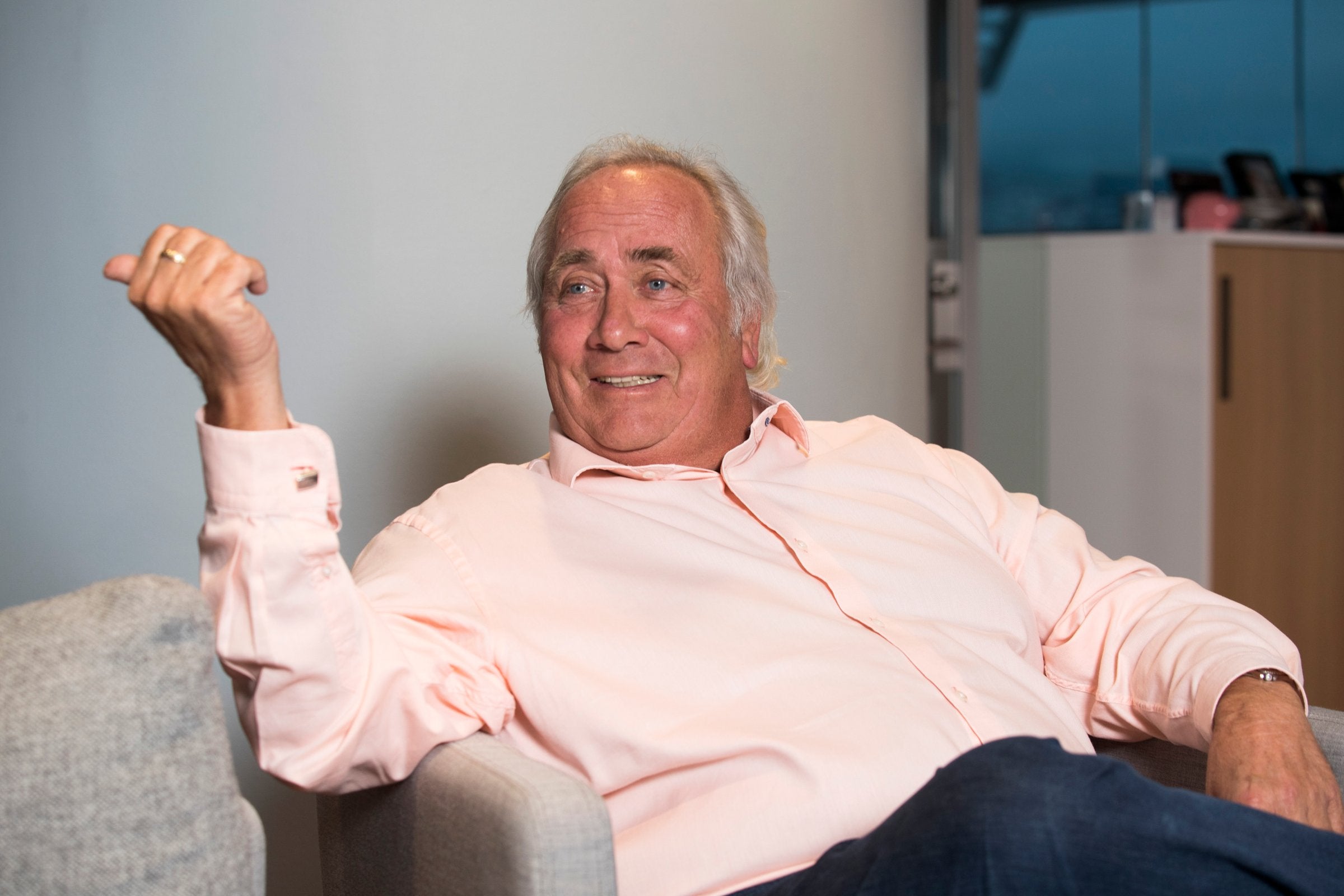 Nyhet sender milliongaven til barnebarna til himmels