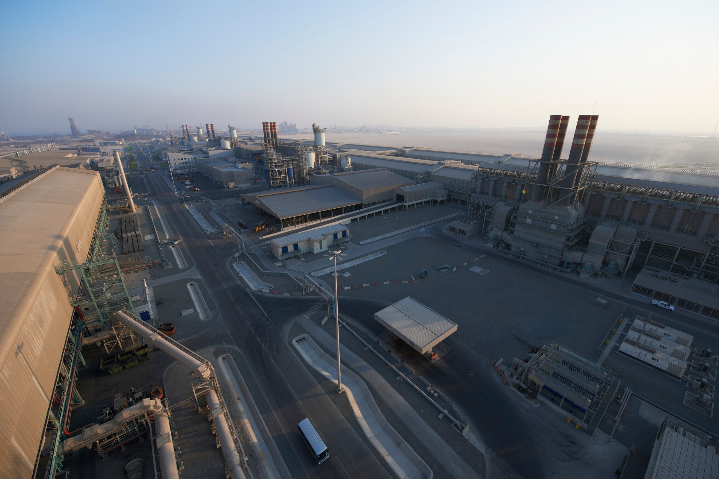 Norsk Hydros ansatte påvirket av krigen i Midtøsten: – Jobbet gjennom helgen