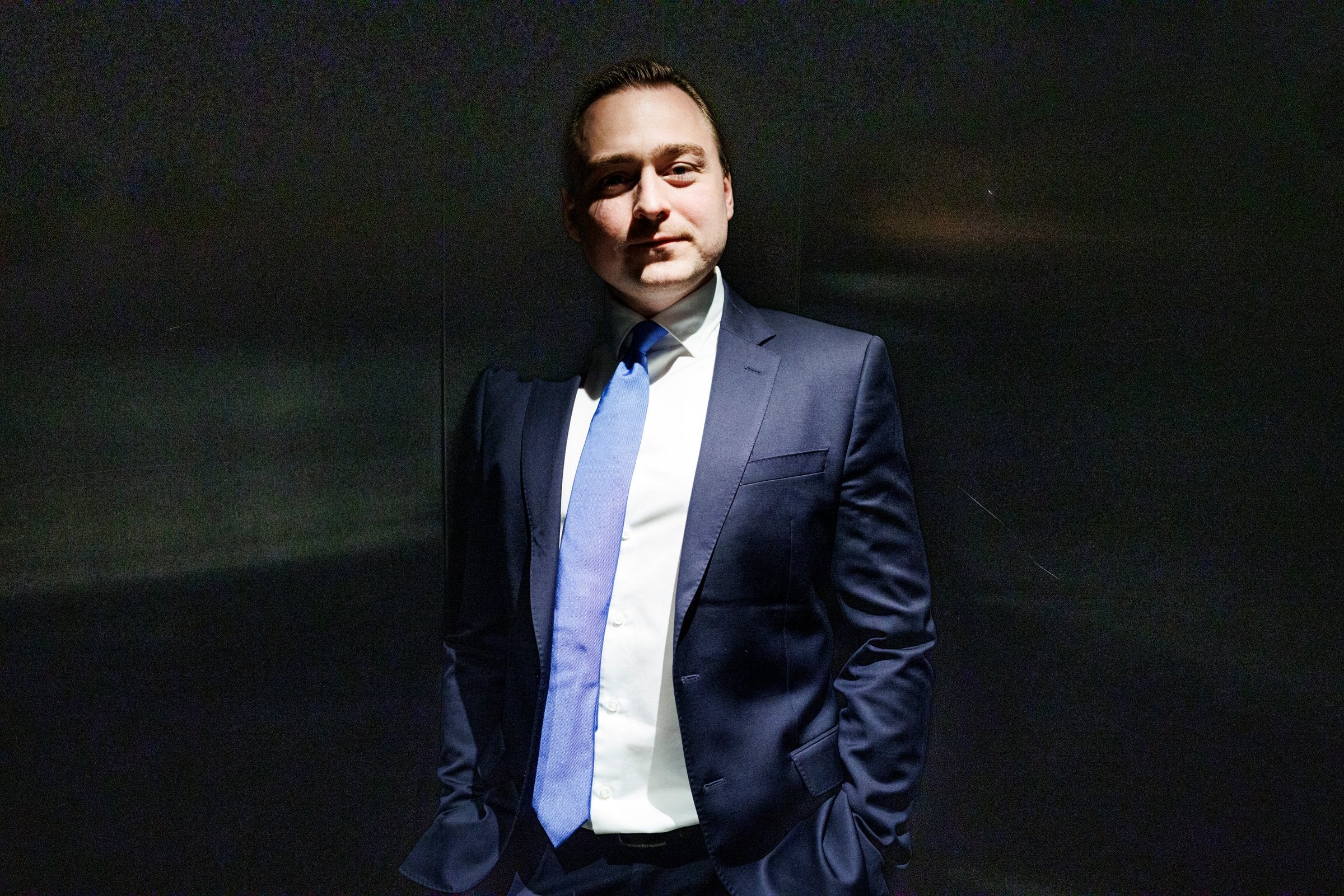 Varsler fullstendig kaos når Hormuzstredet åpner