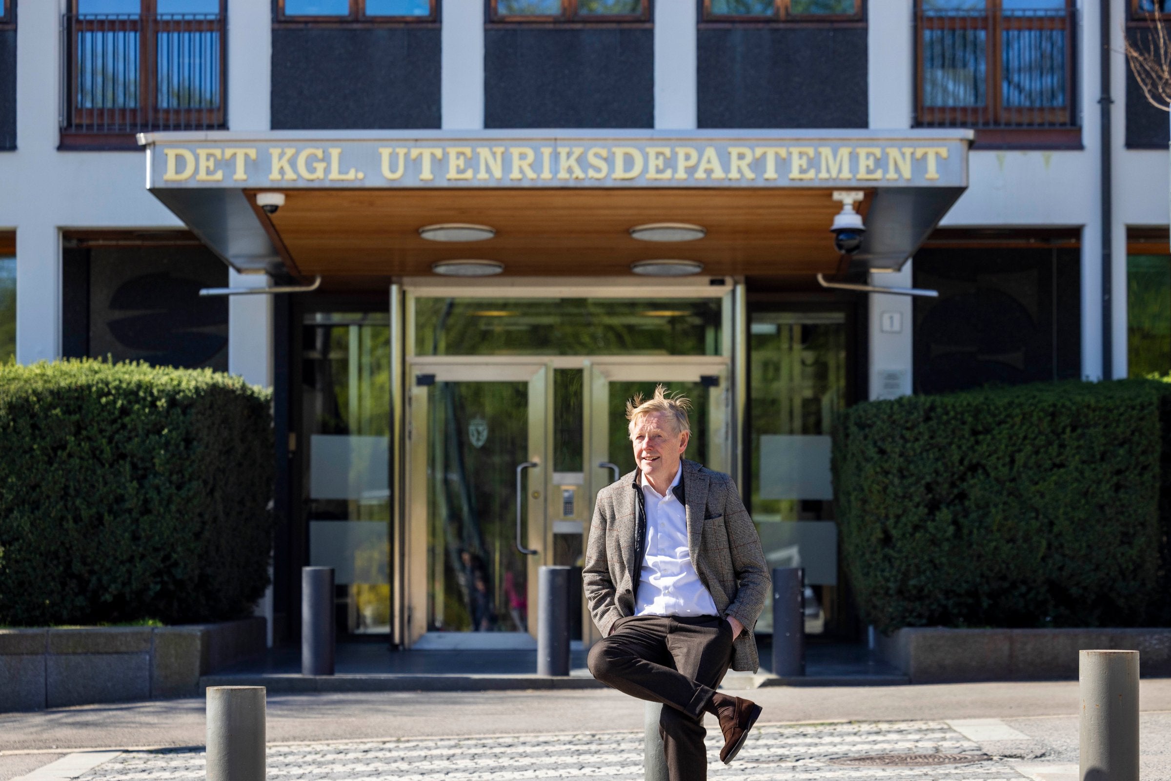 Norges tidligere USA-ambassadør: – Oljeprisen kan fort avslutte denne krigen