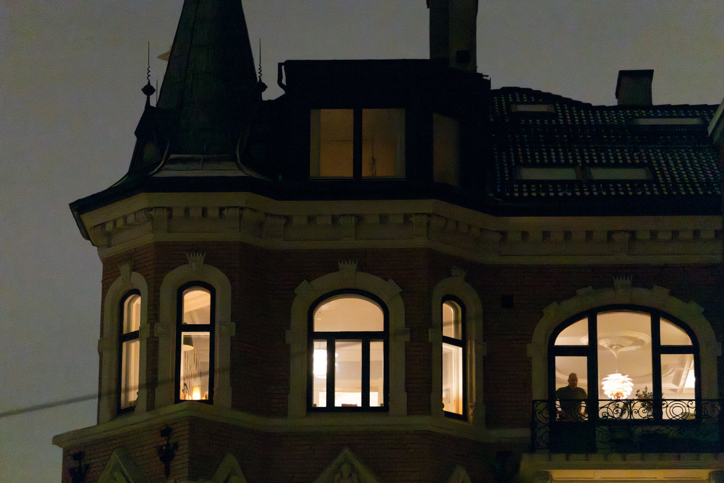 Dette er innholdet i siktelsene mot Mona Juul og Terje Rød-Larsen