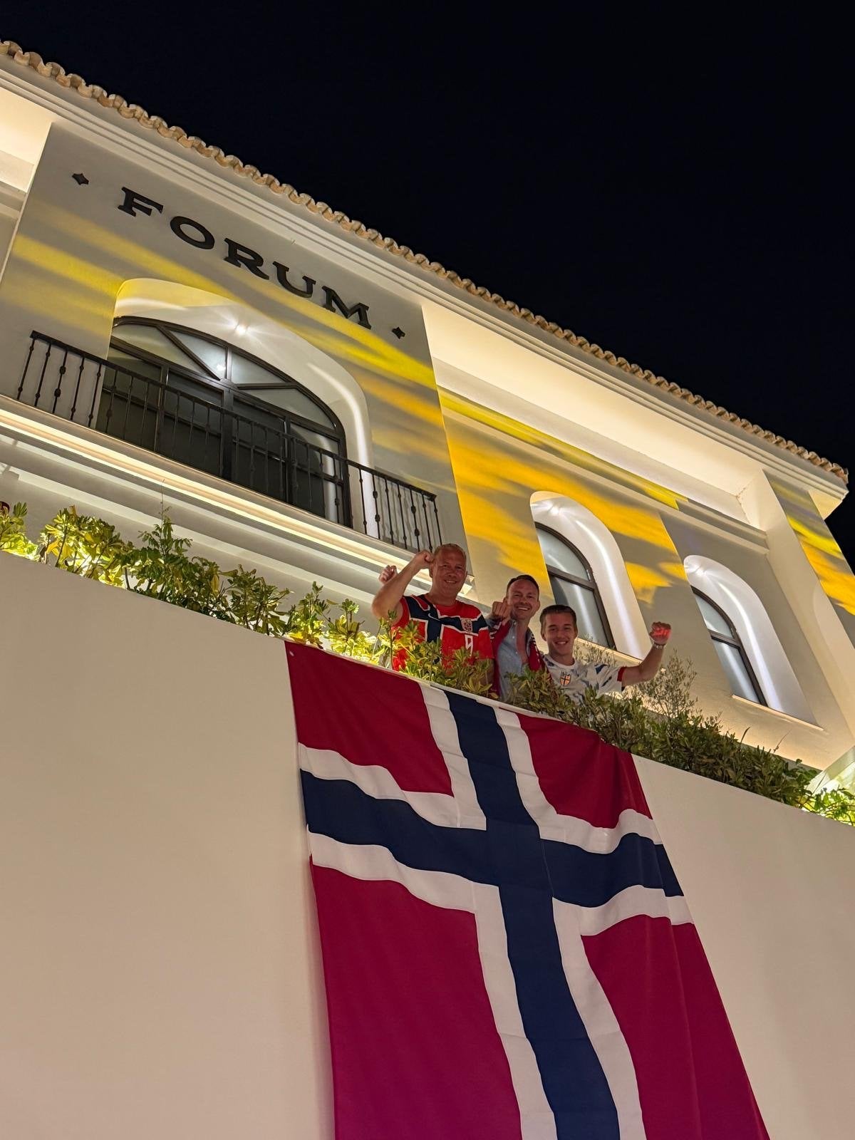 England ble for store for Norge: – Sveits er fortsatt med – vi heier!