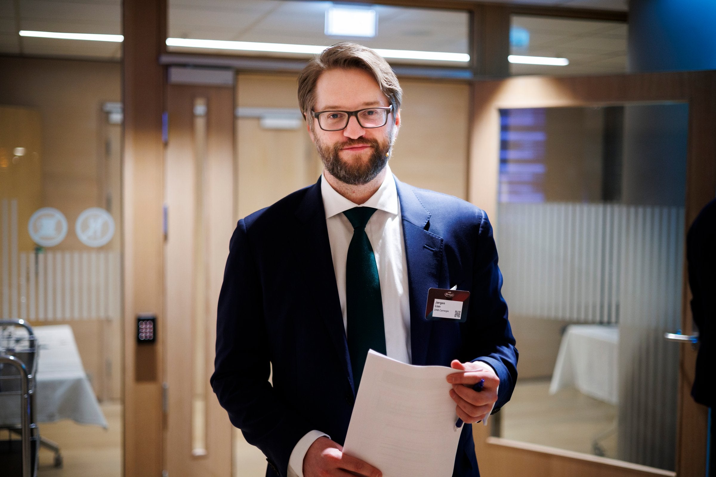 Shippinganalytiker rykker ut med salgsanbefaling etter Hormuz-dramatikk