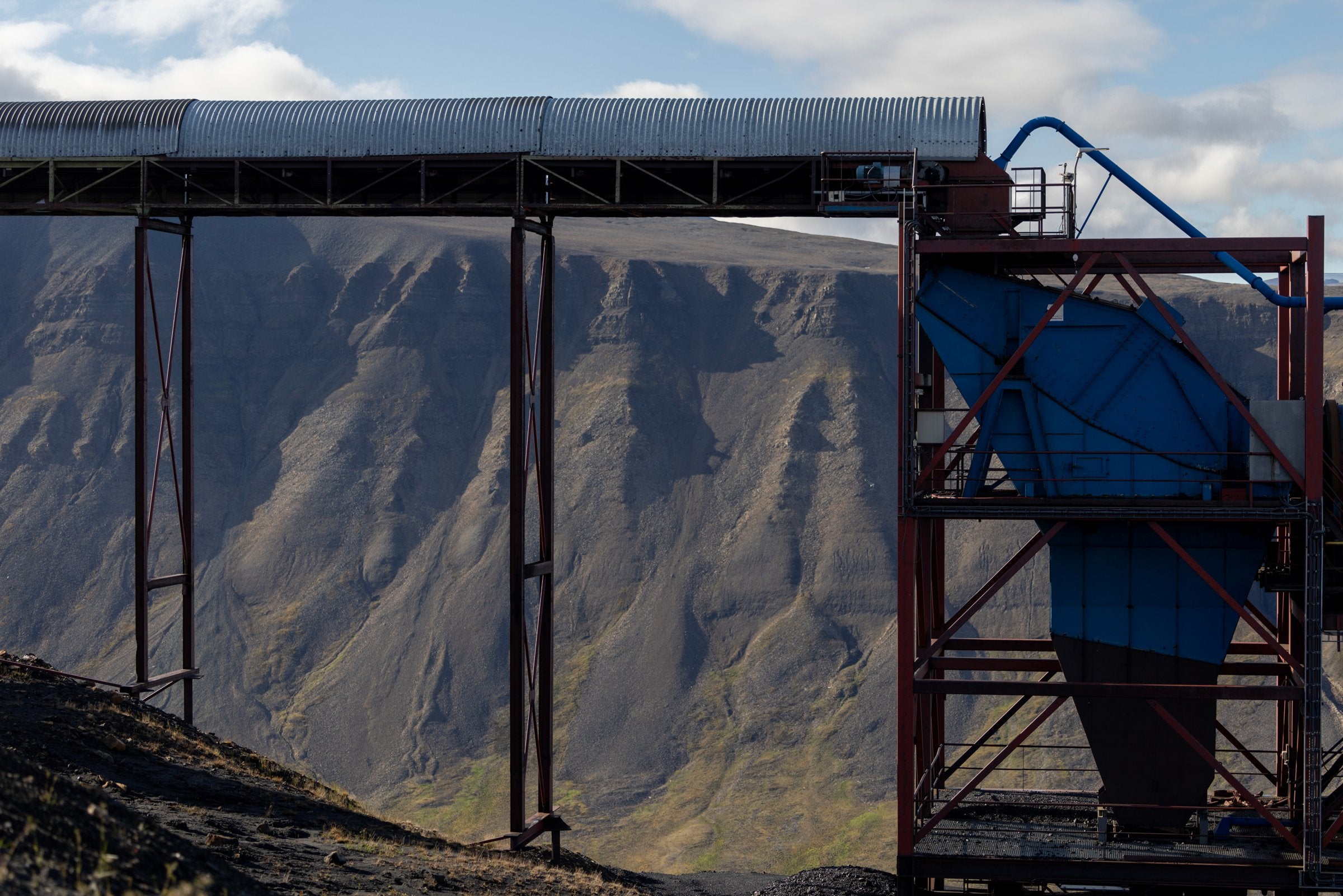 Fra kull til gull? Eller skal gullfunnene på Svalbard bare bli liggende?