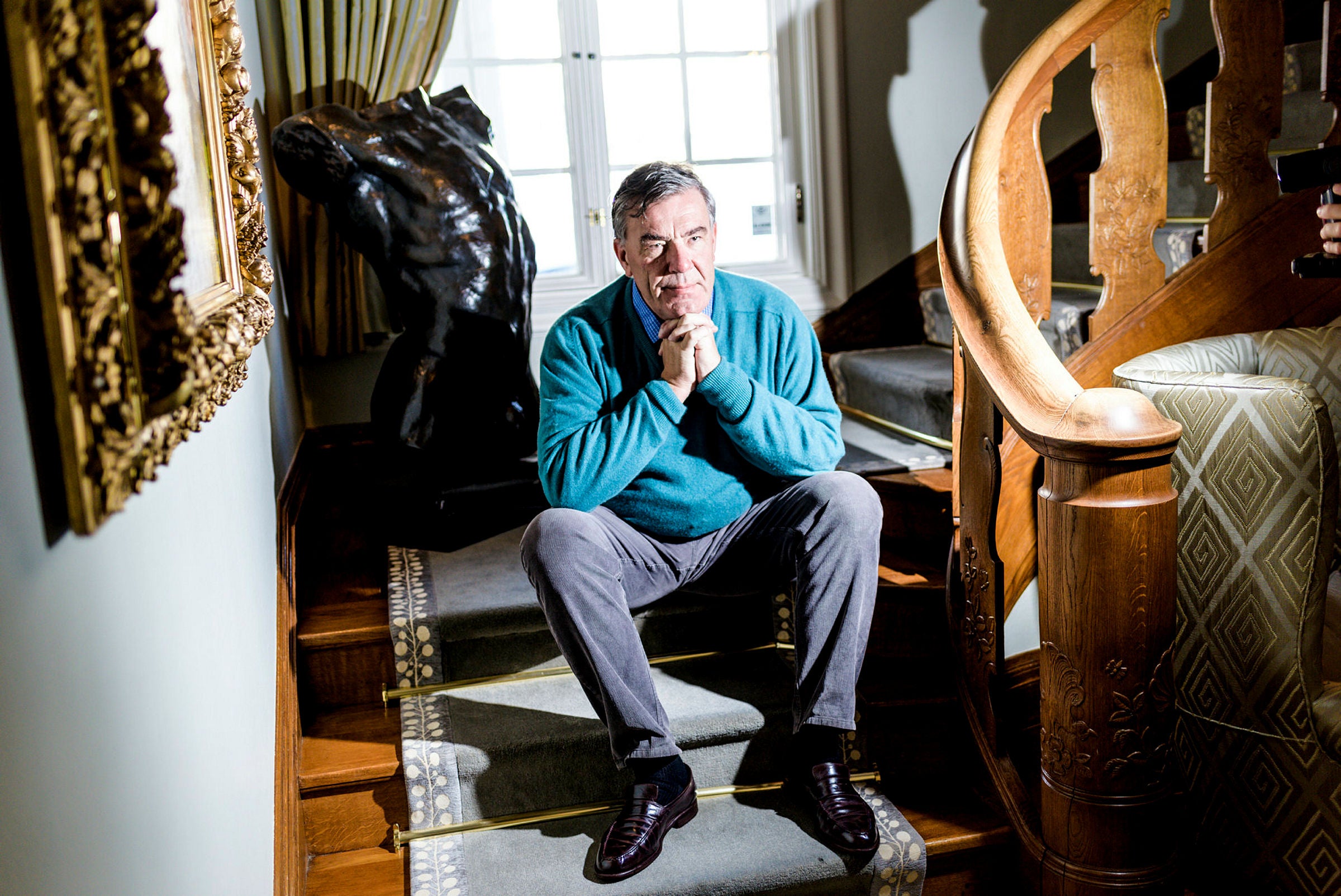 Facebook flommer over av svindelannonser. Nå er også Stein Erik Hagen  misbrukt: – Falskhet alt sammen | DN