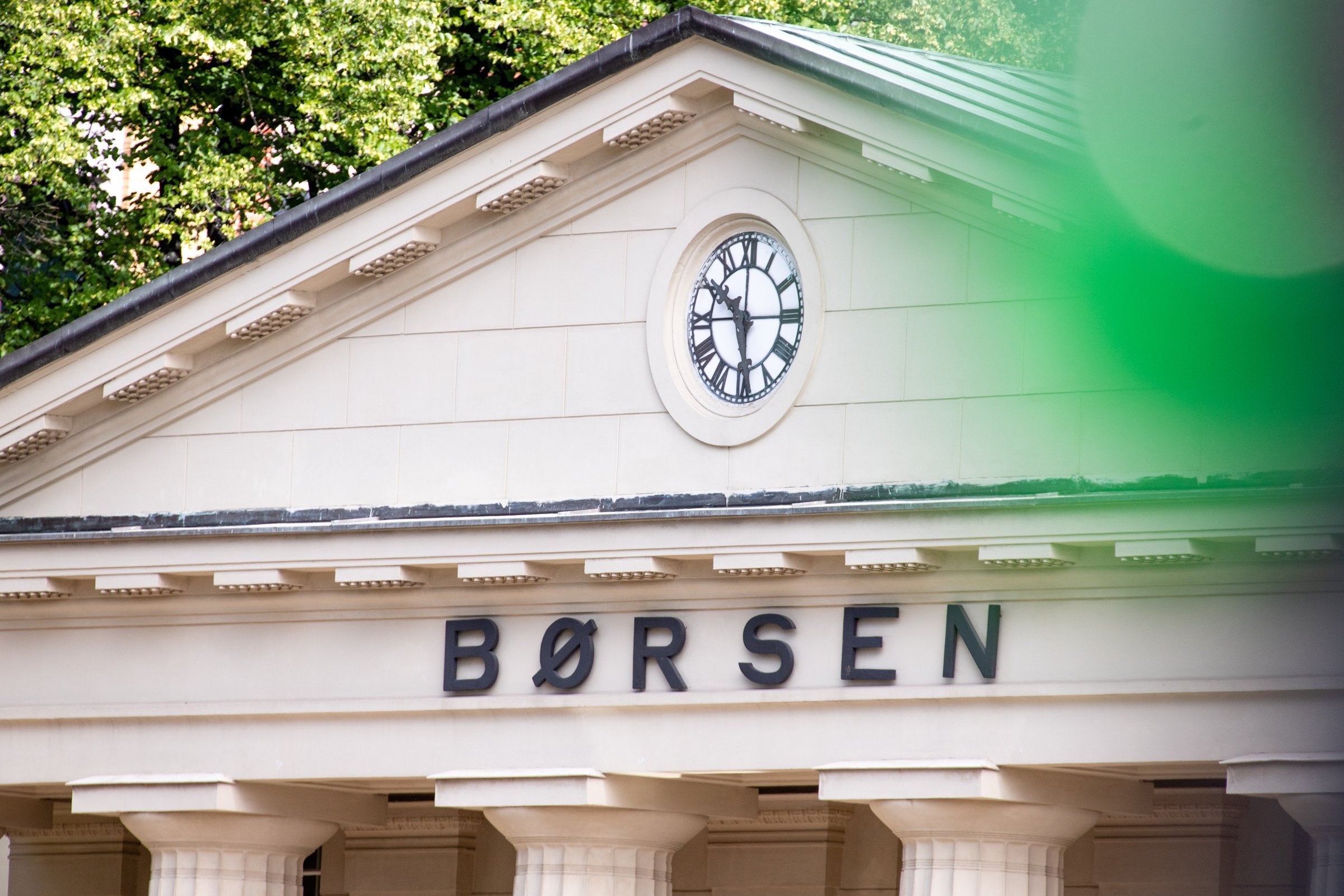 Oslo Børs svinger seg opp med oljeprisen – Norwegian og Norse stuper