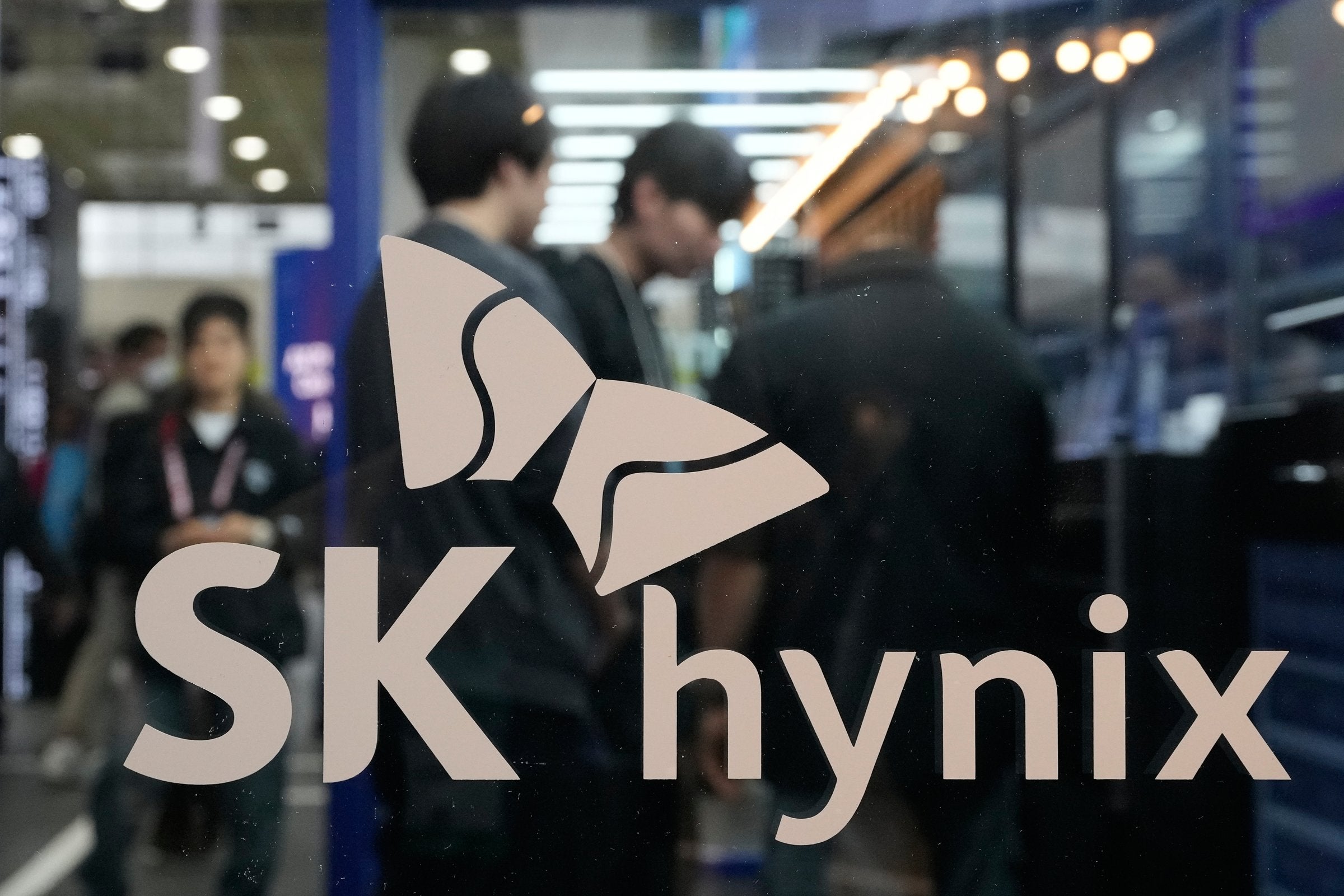 Verdenshandelen bremser – KI holder hjulene i gang i Asia