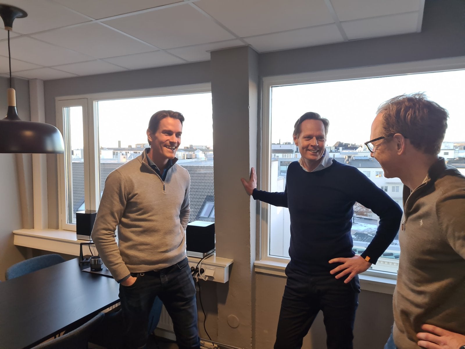 Har fem milliarder i lånemarkedet – nå trekker Hawk i bremsen og skal nedbetale gjeld