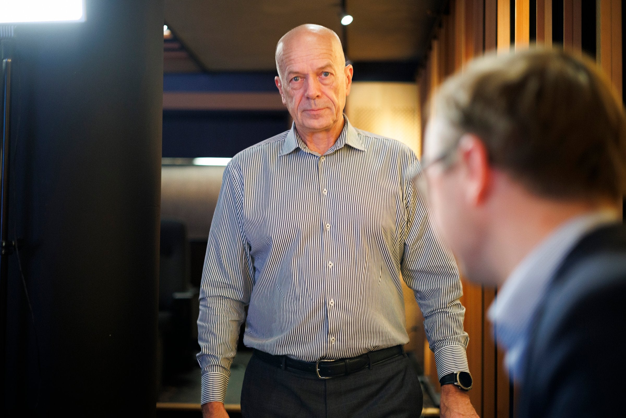 Elkem-sjefen går av