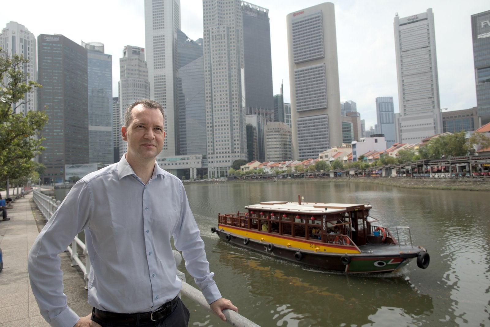 Advokat ble gründer: Bygger salgsplattform for skip fra Singapore