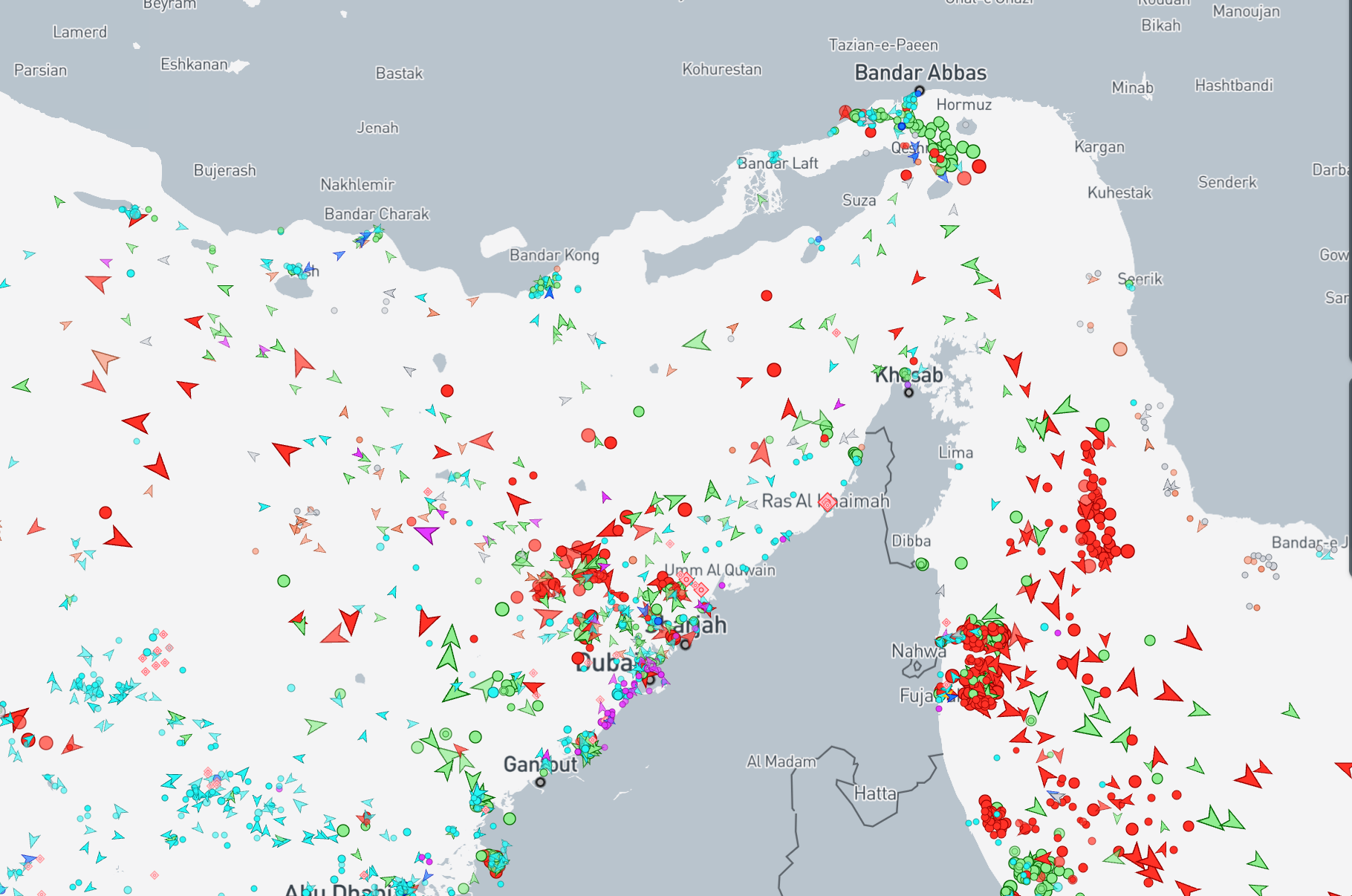 Flere norske skip i Persiabukten kan være innelåst: – Vi jobber med å få oversikt