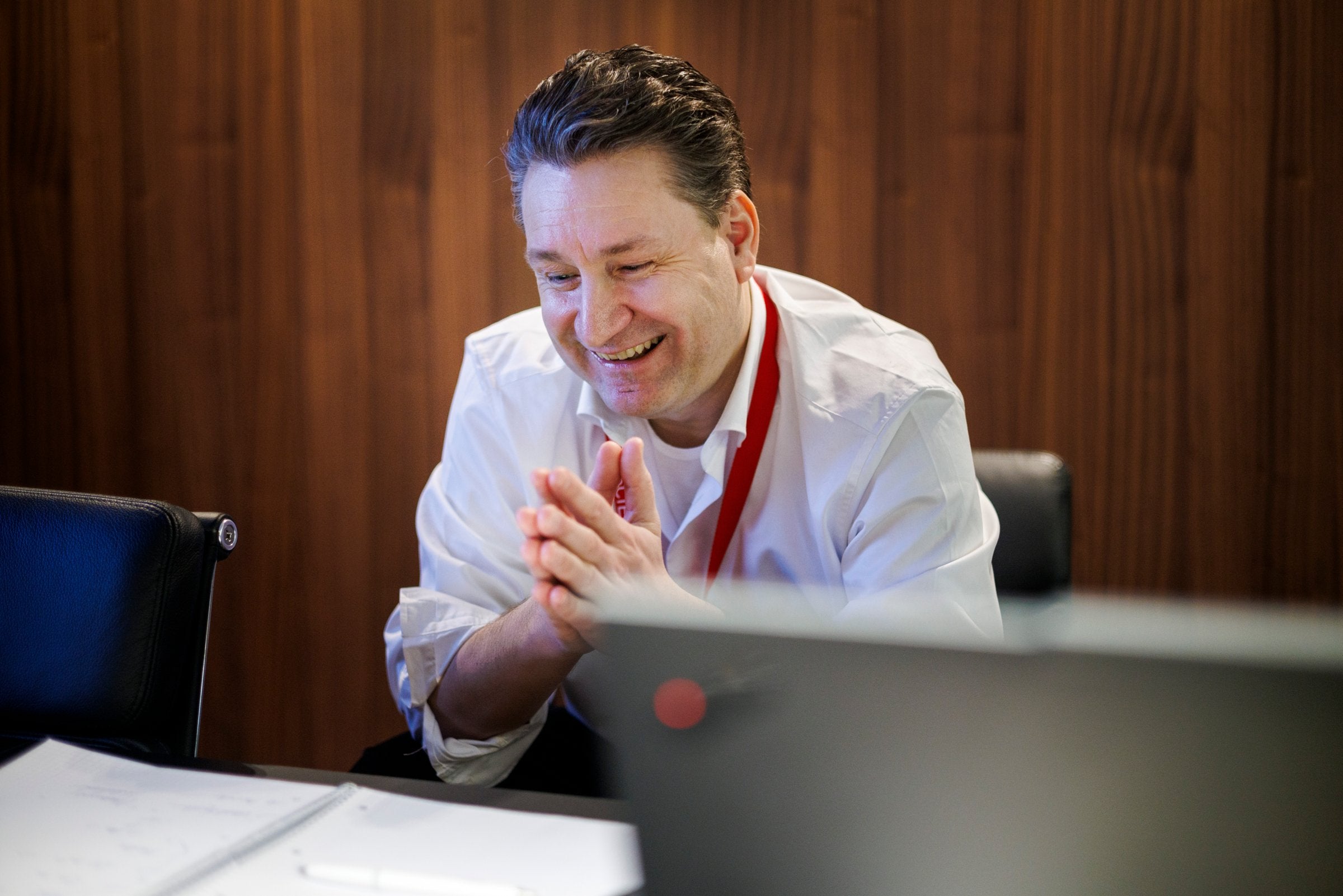 Dellia nær doblet inntektene i fjerde kvartal