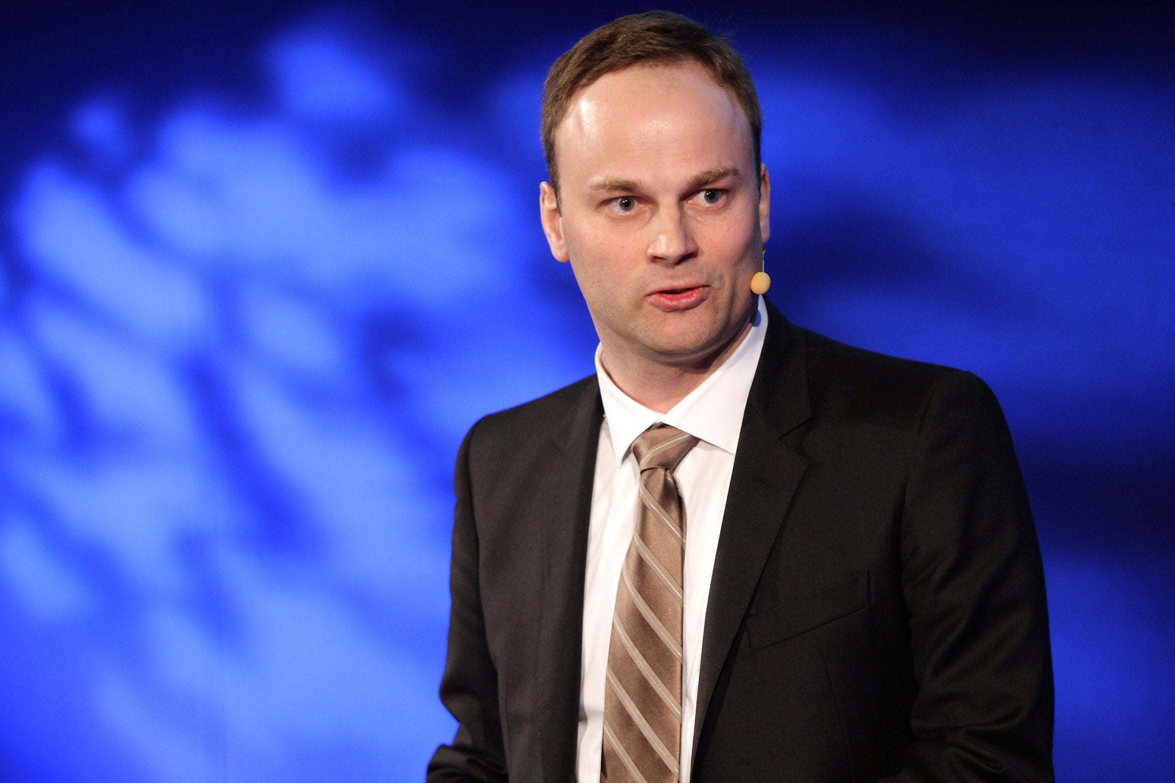 Skatteetaten undersøker Røkke-toppens huskjøp – anklages for «fisketur» i mobilinnhold