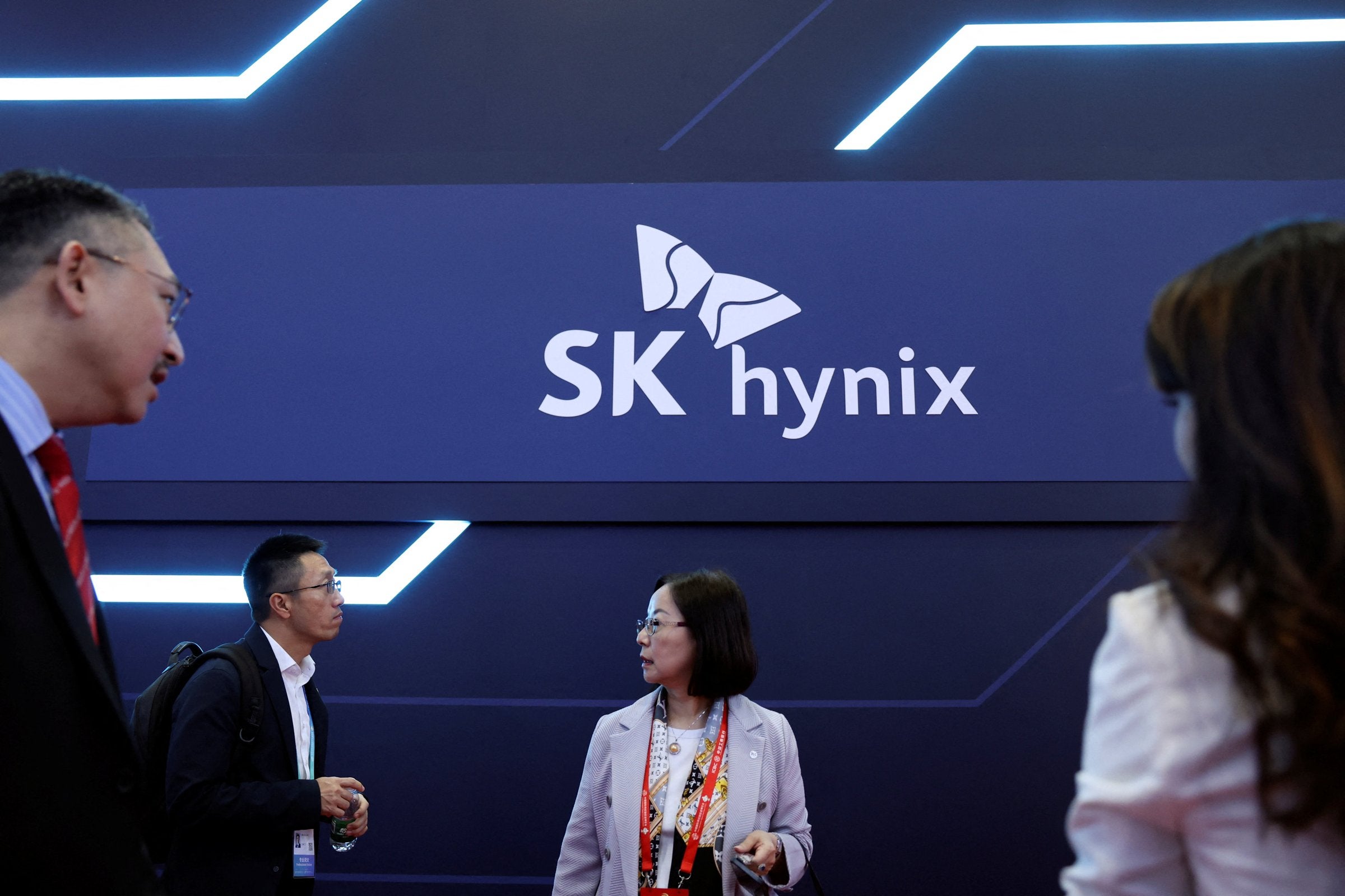 KI-optimisme løfter Asia – fallende oljepris demper inflasjonsfrykten