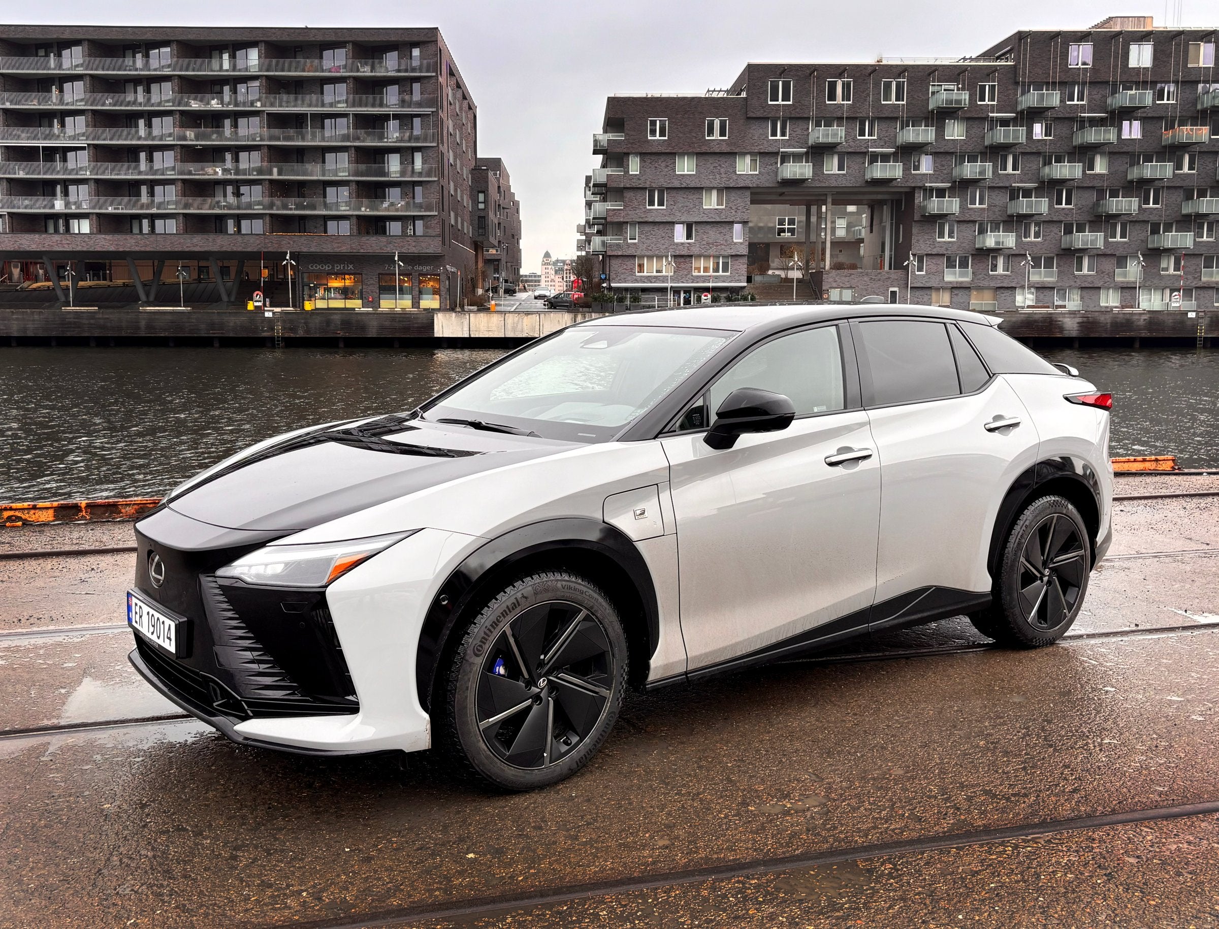 Biltest av Lexus RZ 550e: Styre på stell | DN