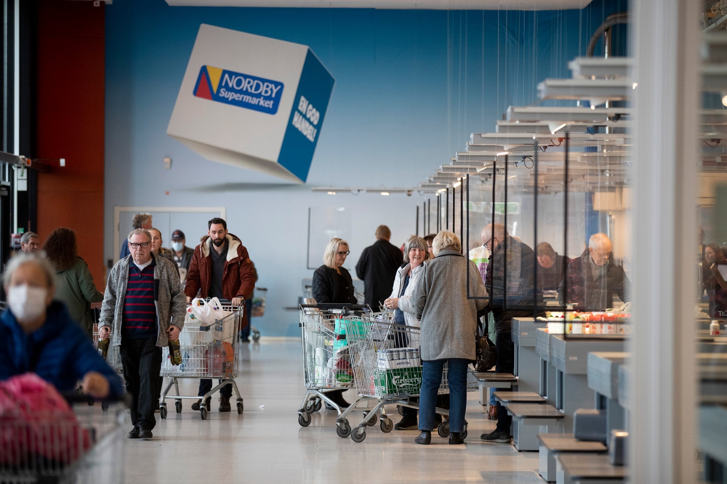 Halvert inflasjon i Sverige i april etter matprisfall