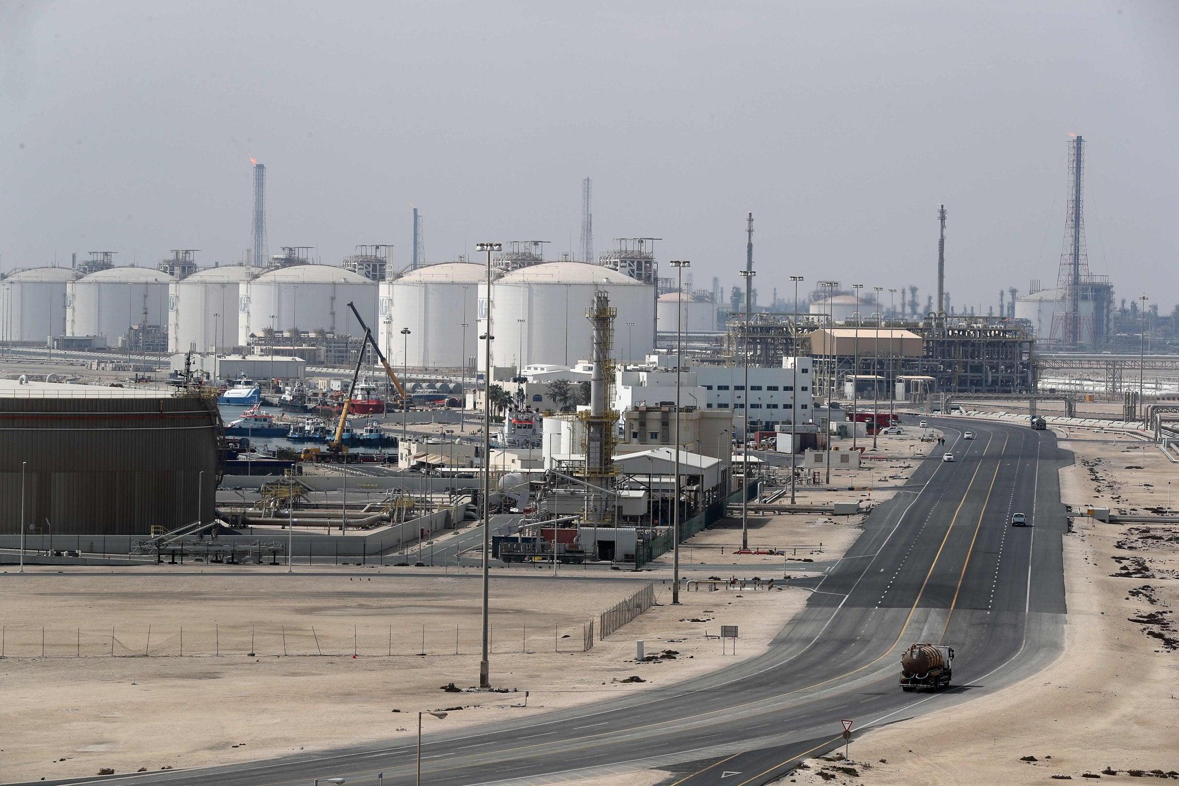 ‘Extensive’ damage from fresh missile strikes on QatarEnergy LNG ...