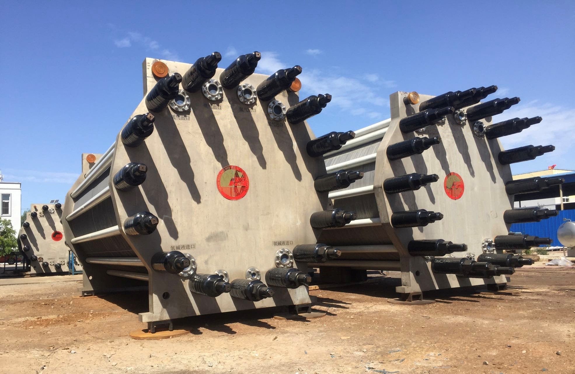 Tianjin Mainland electrolysers.