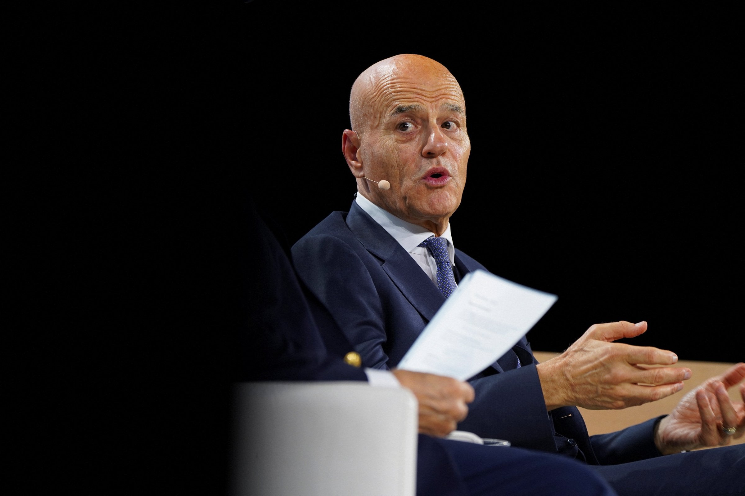 Eni hunts down rig for Libya campaign