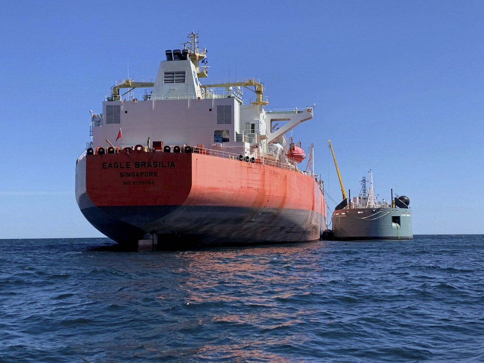 Polaris New Energy fires up US’ largest LNG bunker barge with first ...