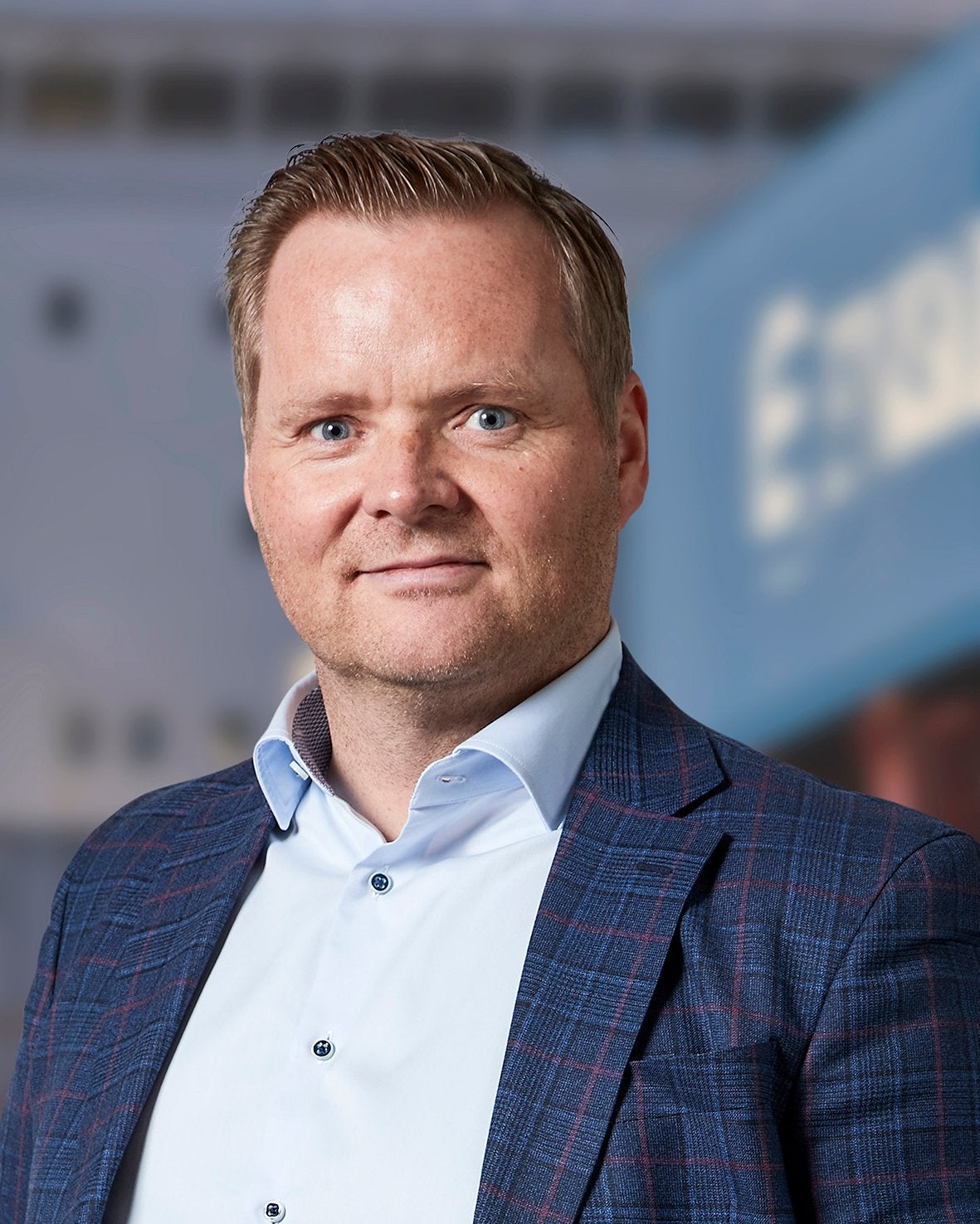 Eimskip container ship crews to strike over pay