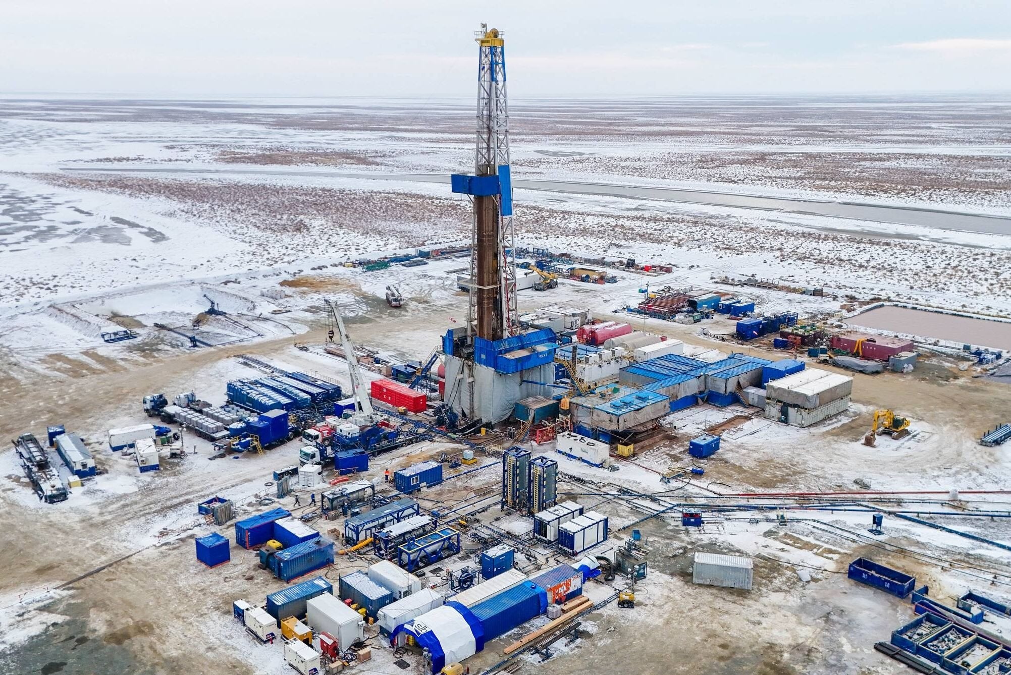 Kazakh state player announces gas find close to country's largest oilfield