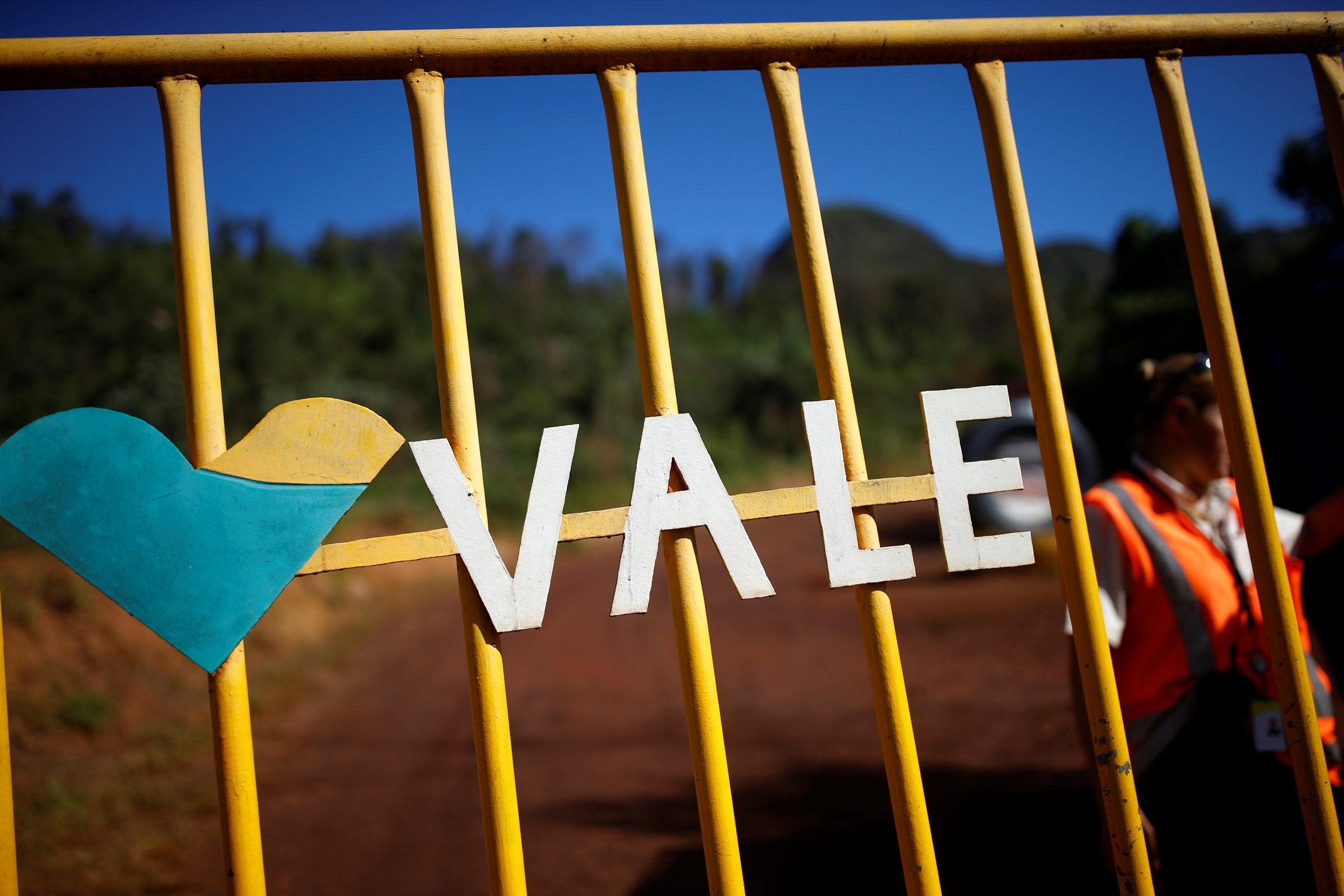 Vale shareholders tap lead independent director as new chairman