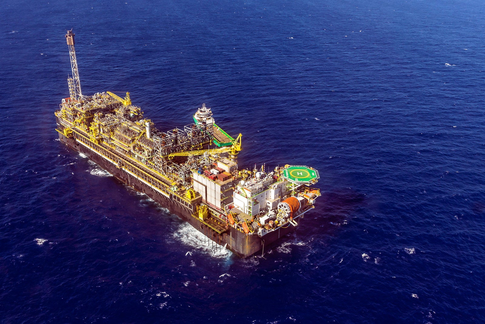 Petrobras postpones tender for Buzios-Tupi subsea riser titanium ...