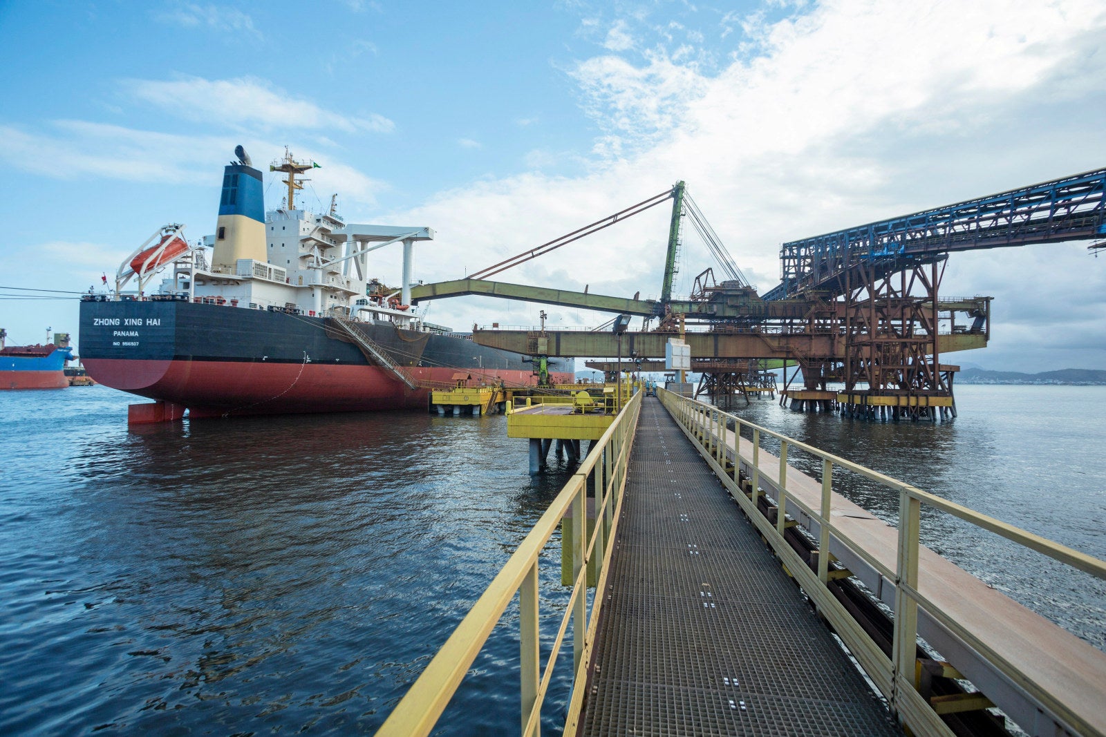 Capesize rates find new 12-week high and futures rise amid ‘tremendous ...