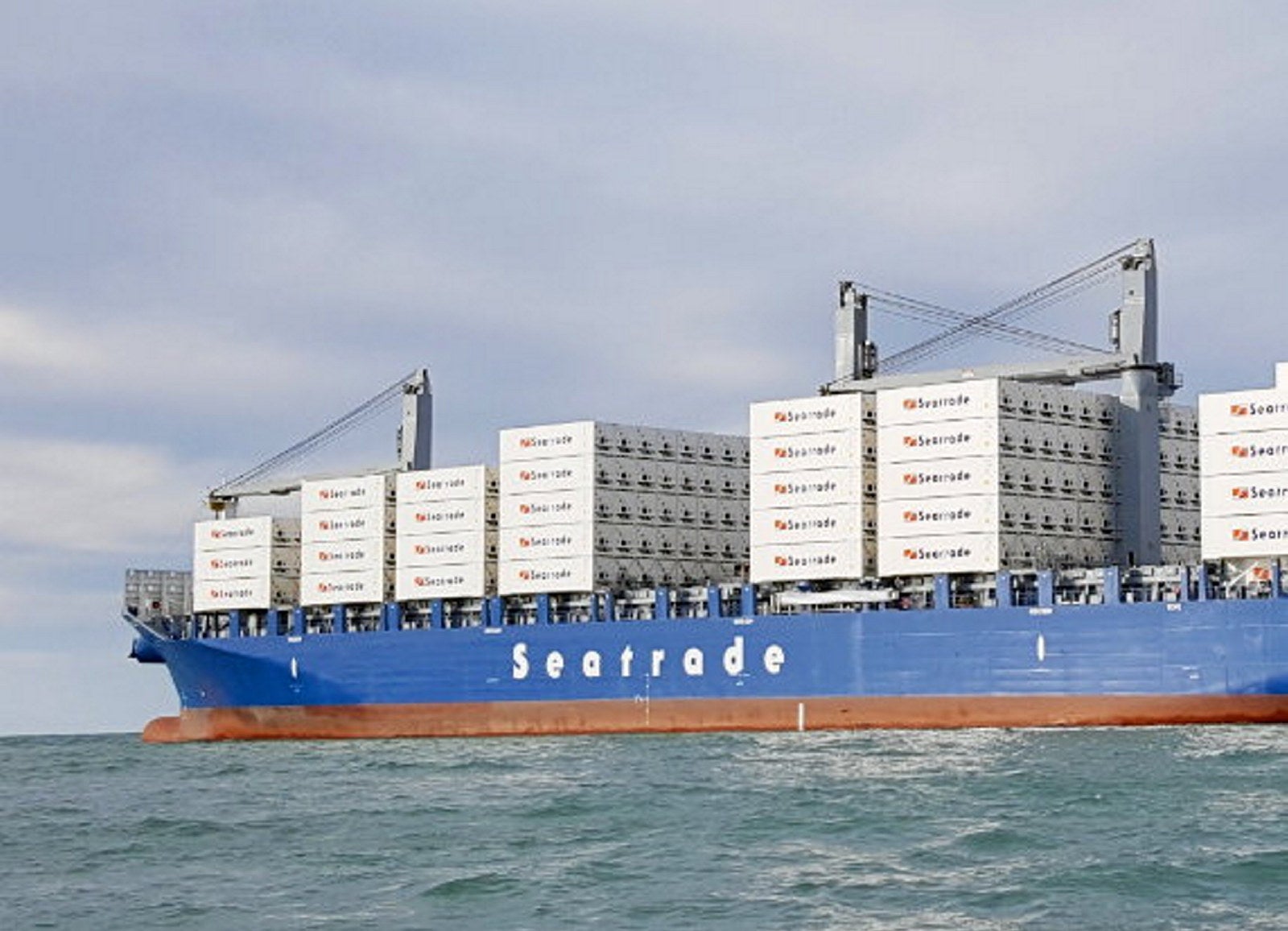 Shipping container availability set to shrink, analysts say | Intrafish