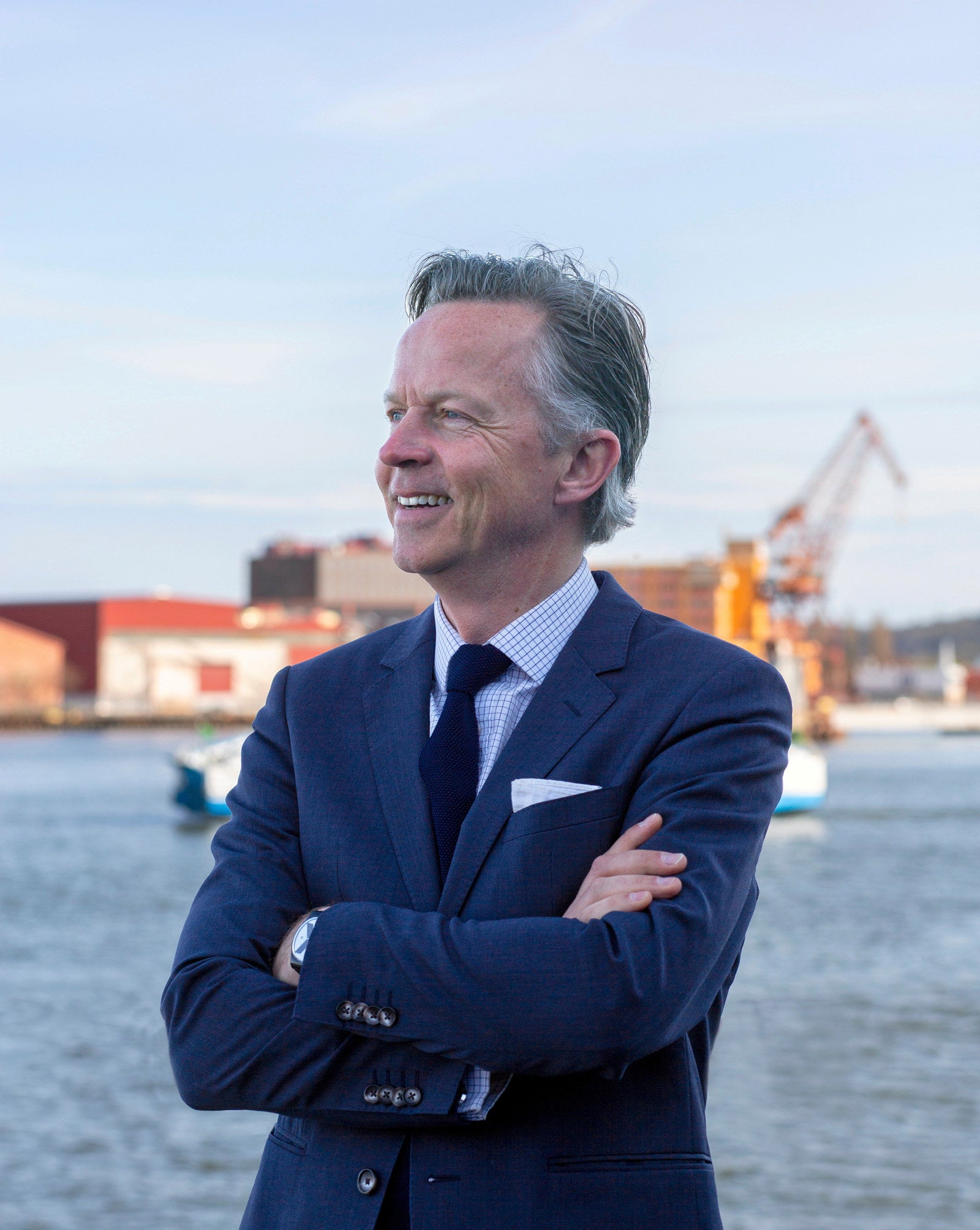 Top rates tempt product tanker owners to fix ships for longer