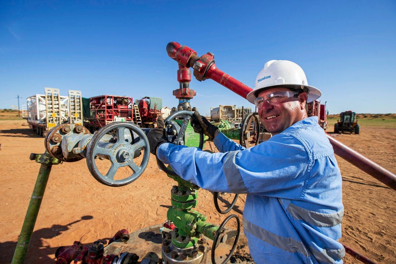 Santos agrees long-term gas supply deal to decarbonise industry