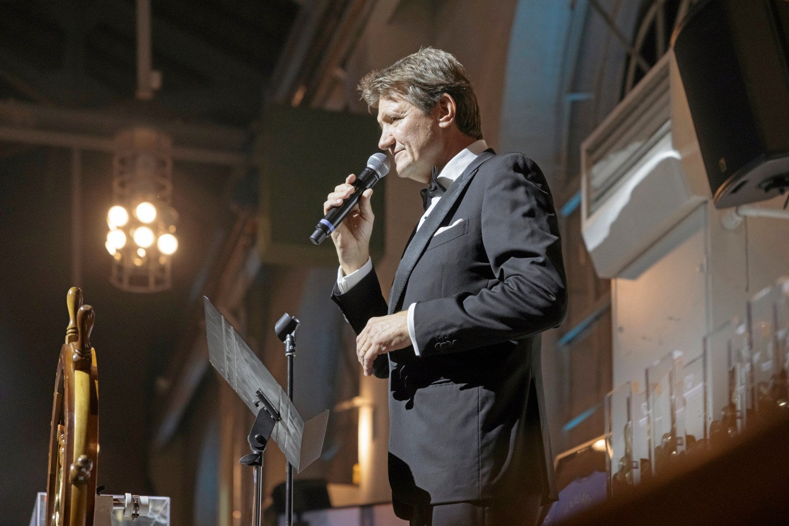 Four big-name brokers back bulker market effort to boost Mercy Ships ...