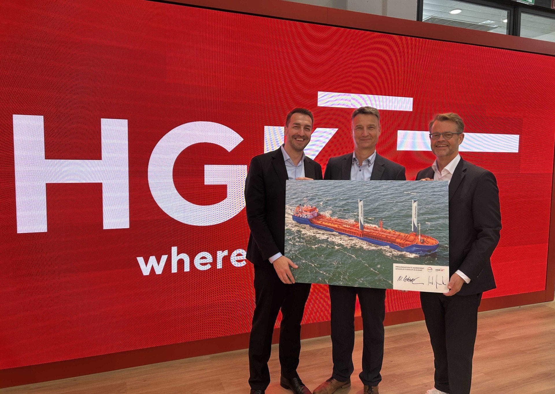 Tanker owner HGK goes for sails as part of deal to 2040 with charterer ...