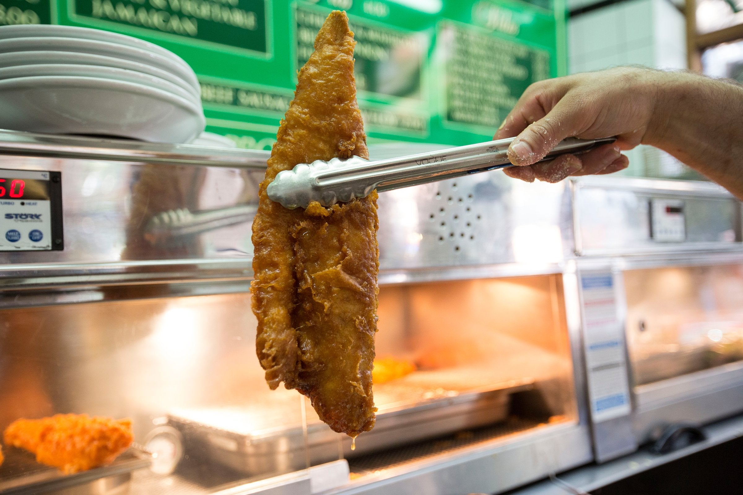 UK cod wiped from sustainable list, buyers told to source from Iceland