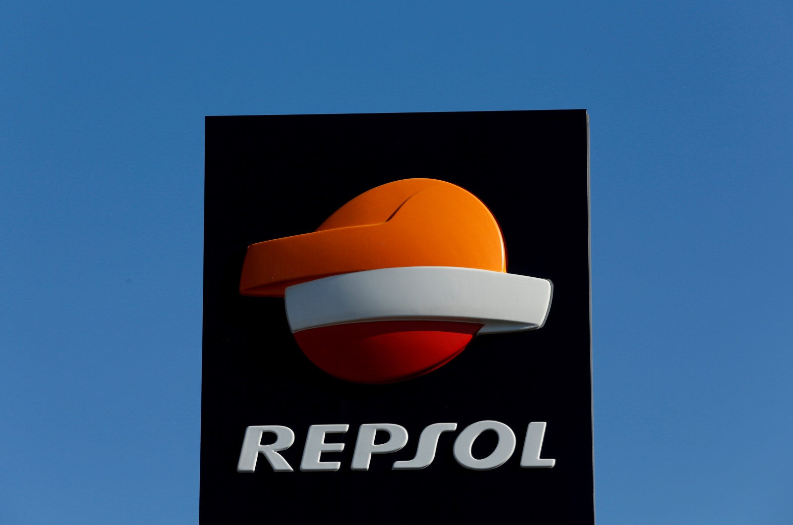 All aboard the energy transition: Repsol's next stop is hydrogen ...